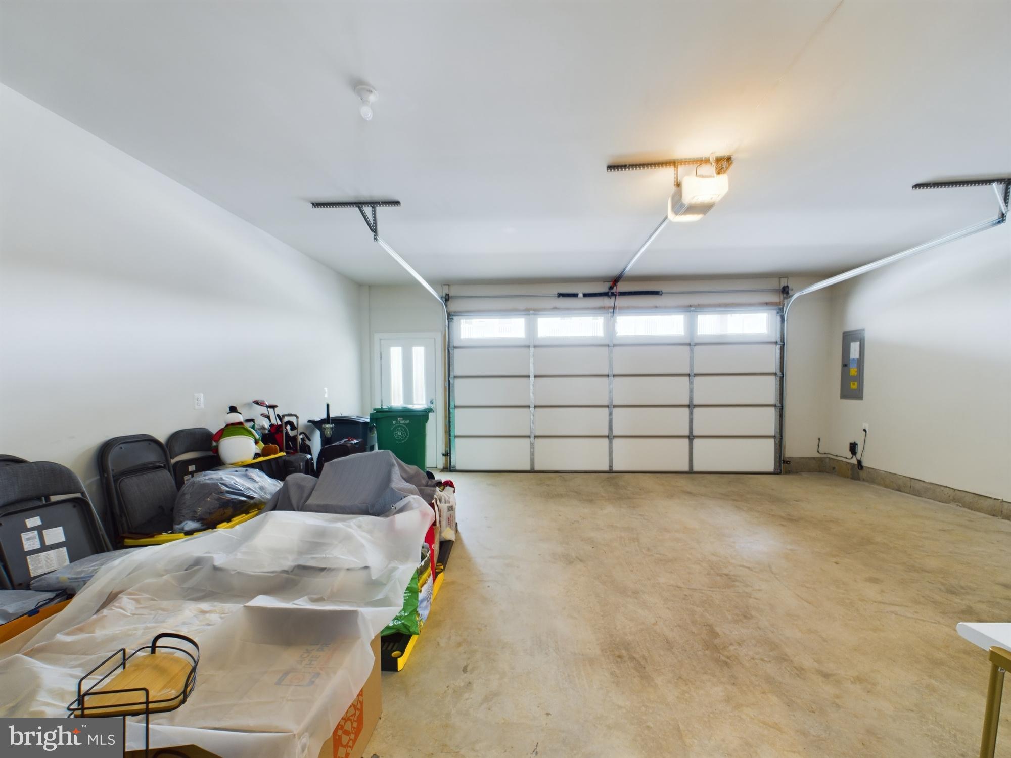 926 CROWN PARK AVENUE