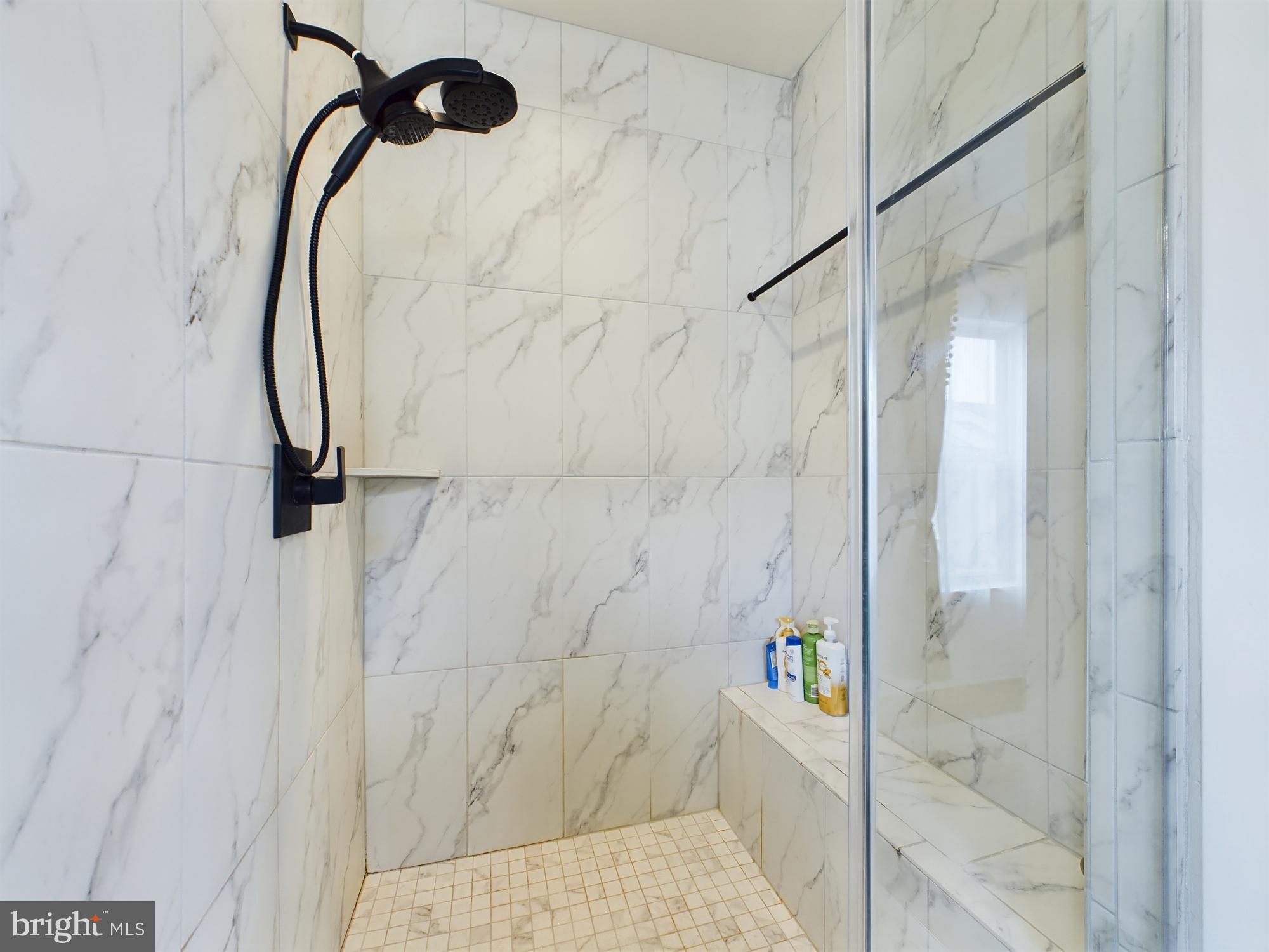 926 CROWN PARK AVENUE