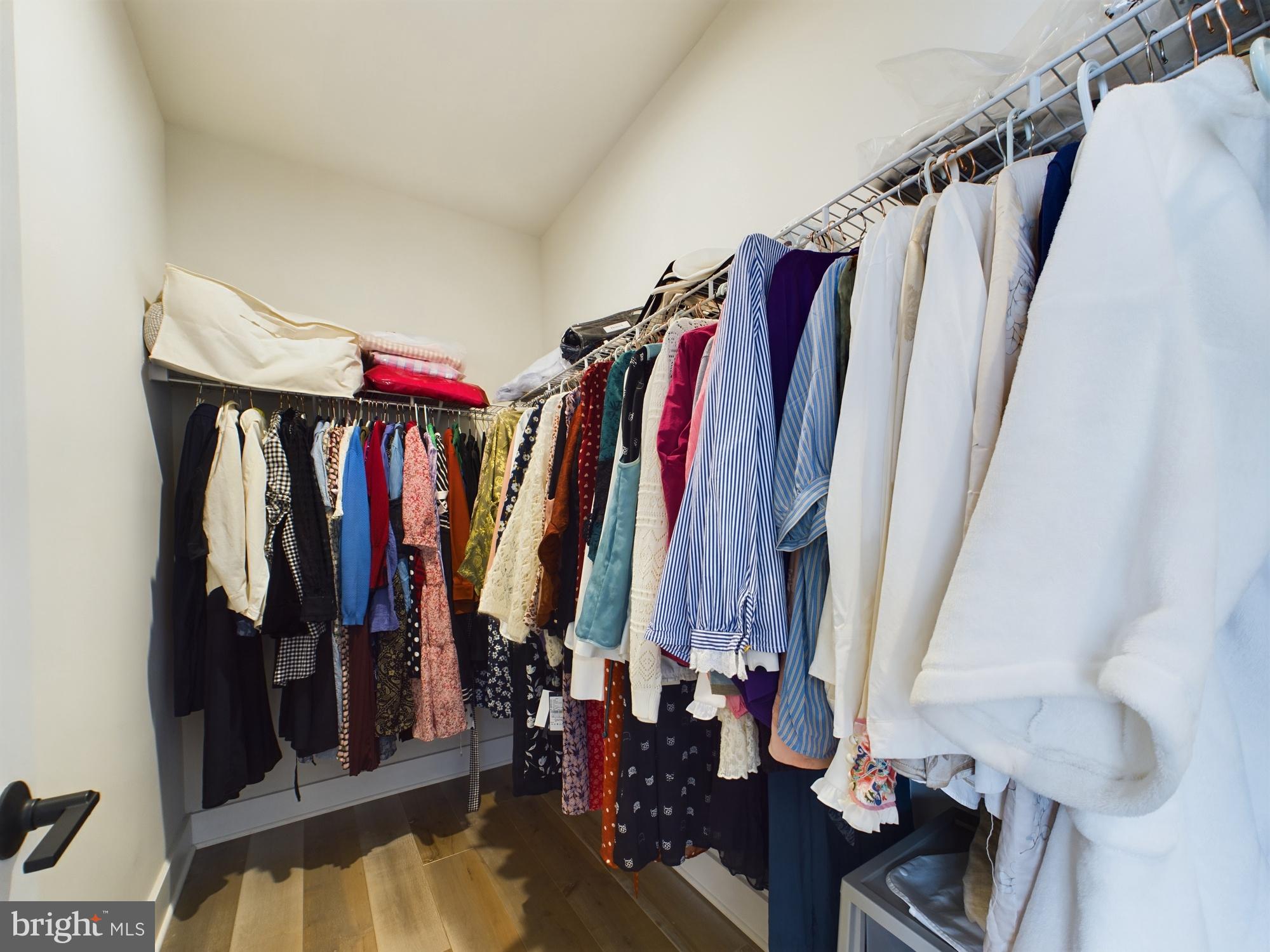 926 CROWN PARK AVENUE