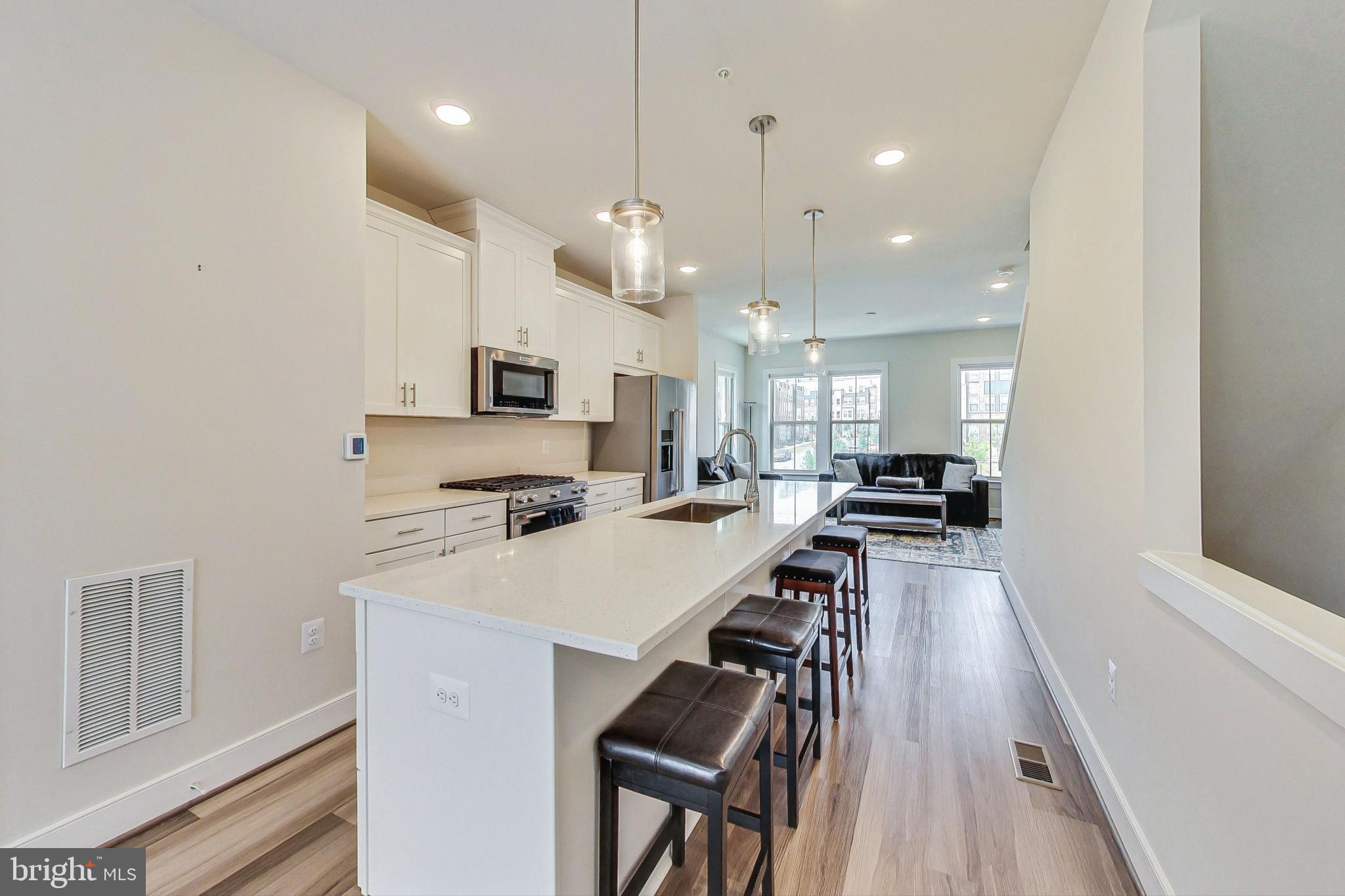 1201 ROCKWELL AVENUE