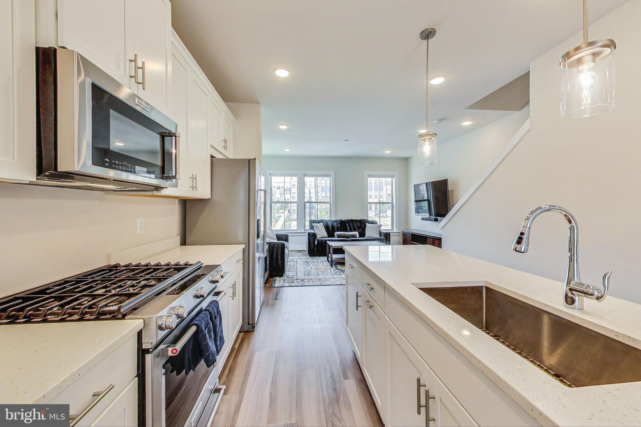 1201 ROCKWELL AVENUE