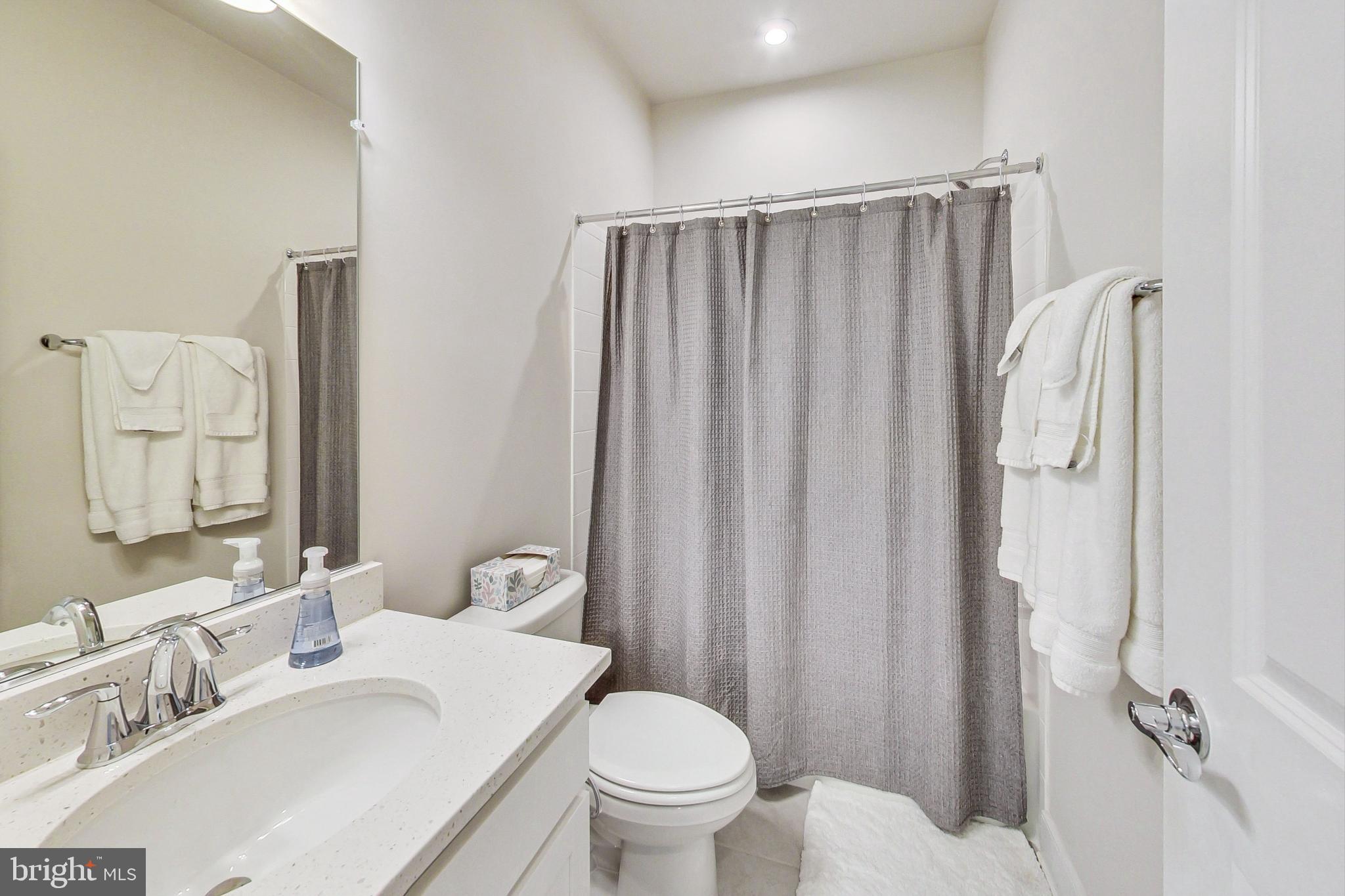 1201 ROCKWELL AVENUE