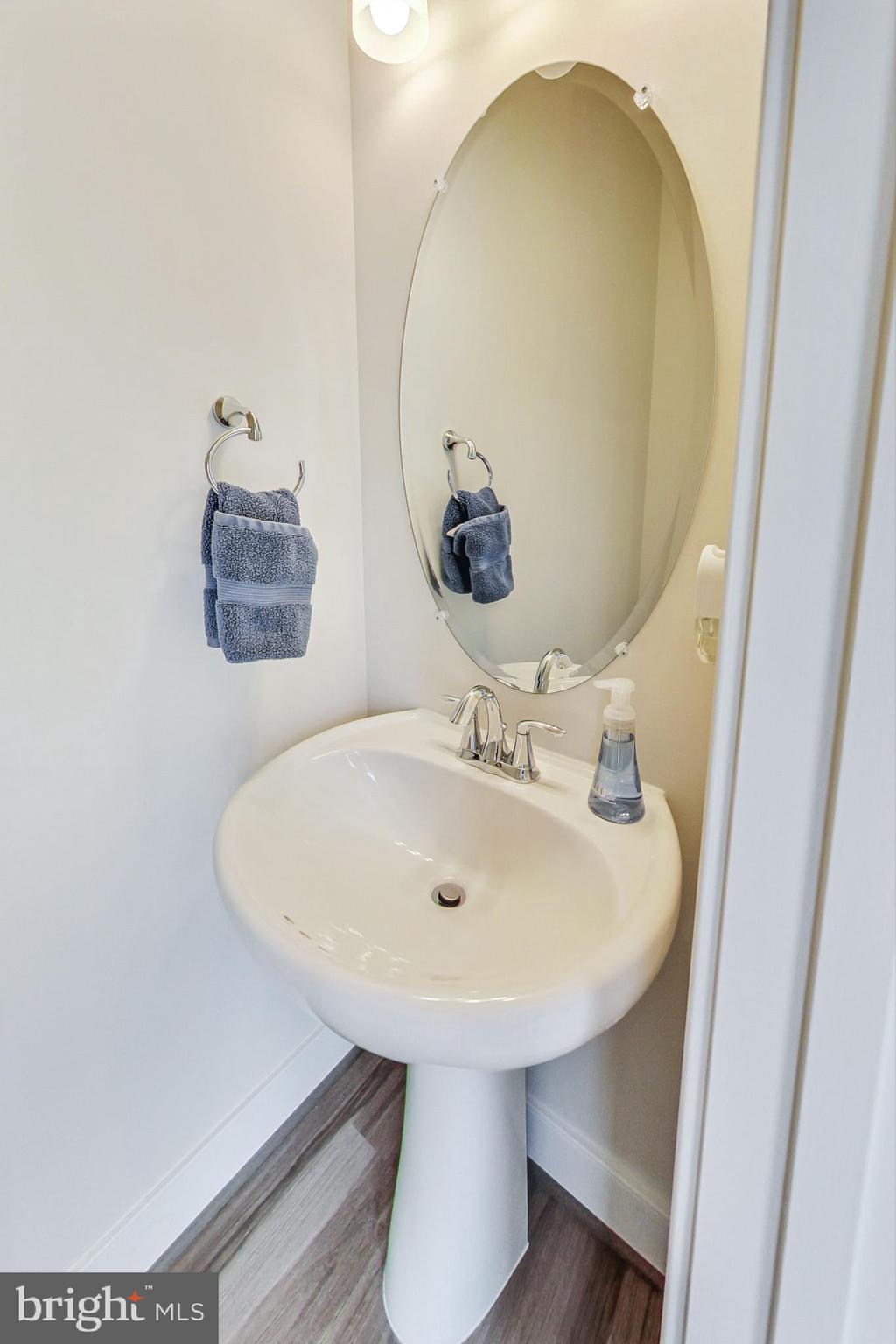 1201 ROCKWELL AVENUE