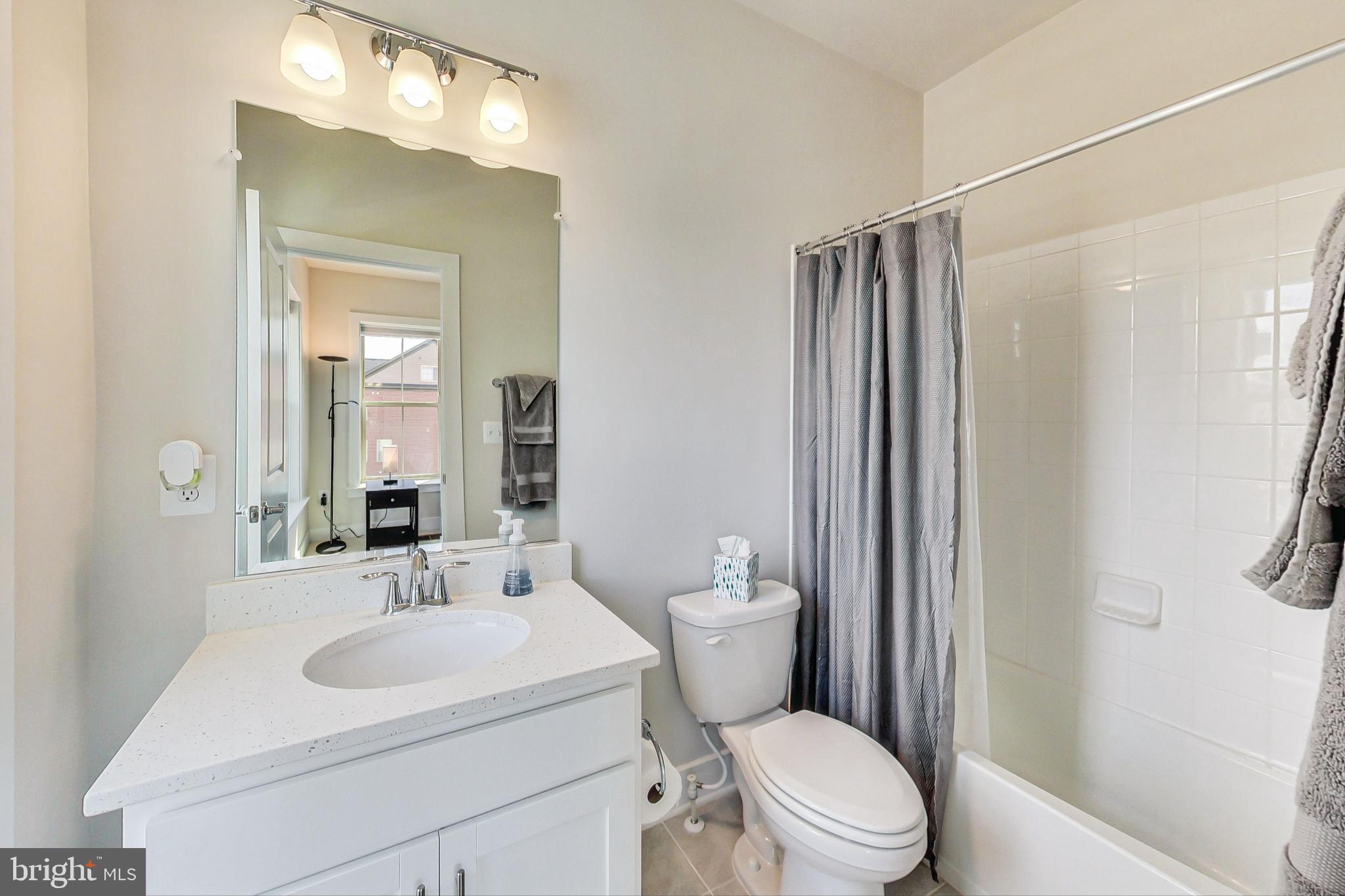 1201 ROCKWELL AVENUE