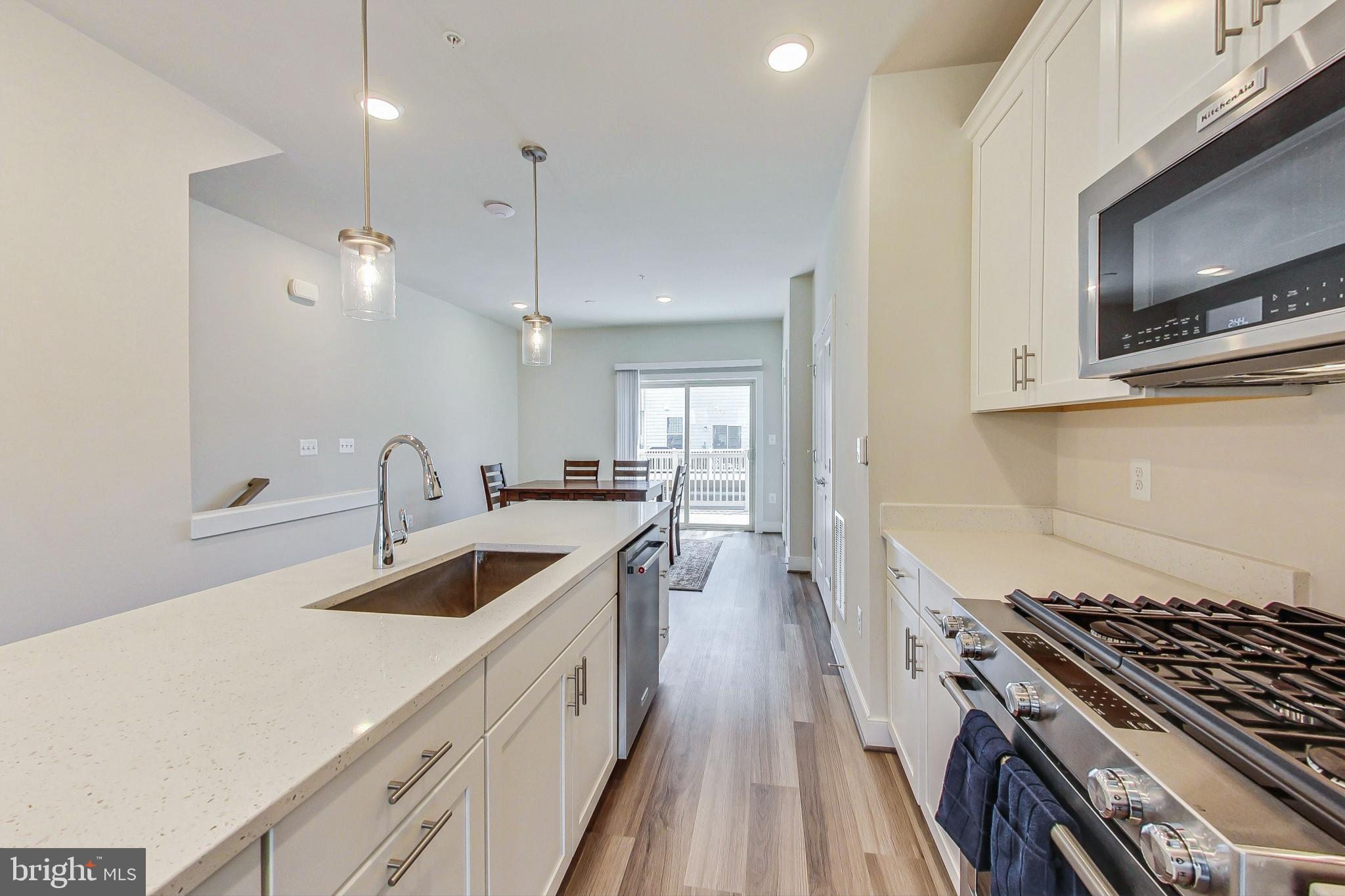 1201 ROCKWELL AVENUE