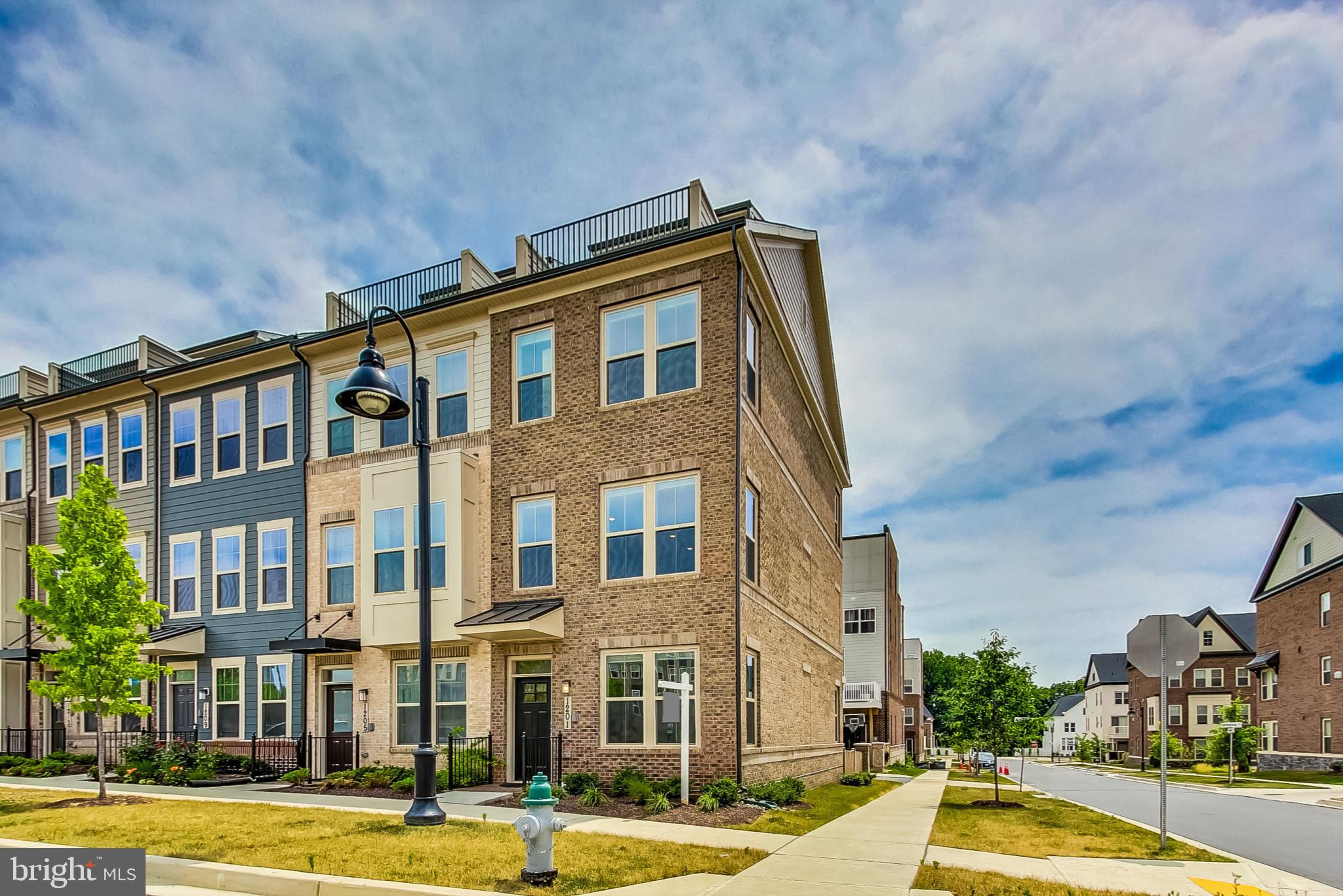 1201 ROCKWELL AVENUE