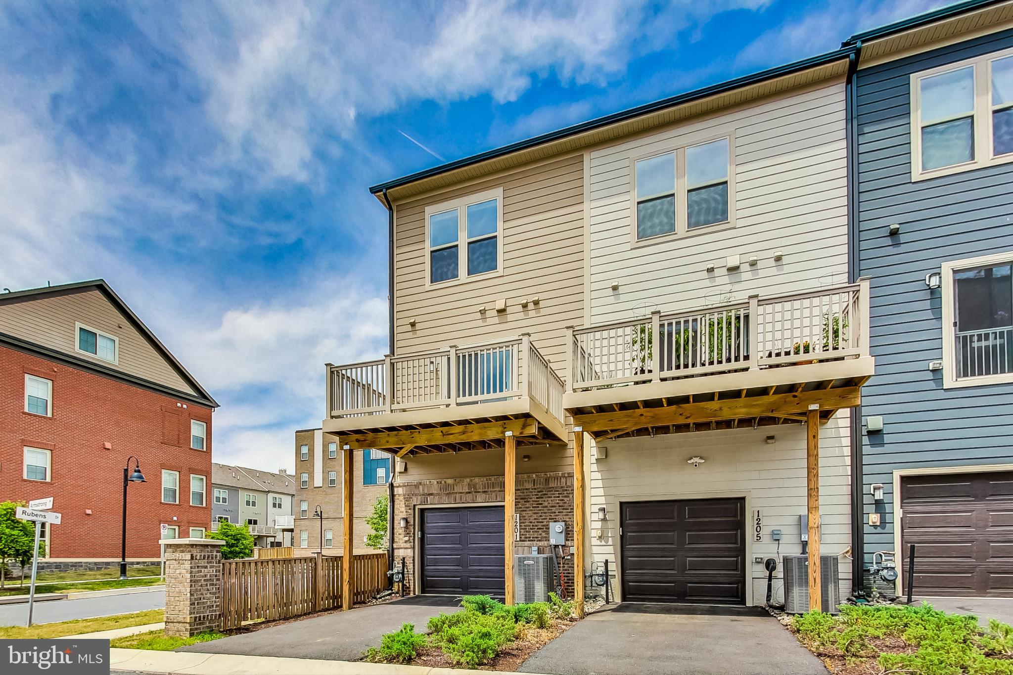 1201 ROCKWELL AVENUE