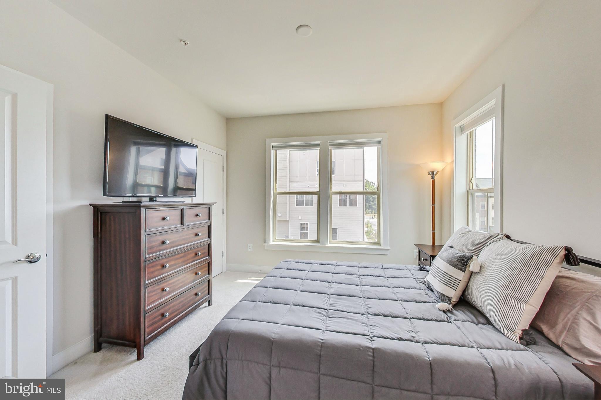 1201 ROCKWELL AVENUE