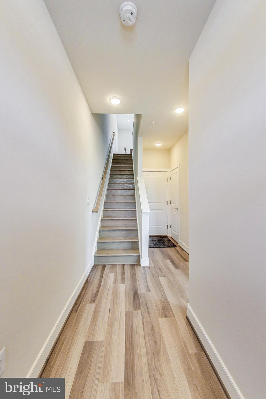 1201 ROCKWELL AVENUE