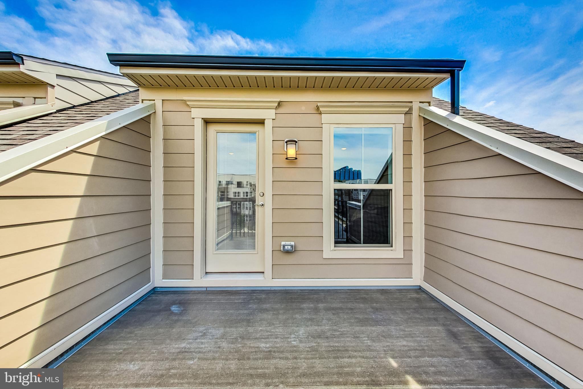 1201 ROCKWELL AVENUE