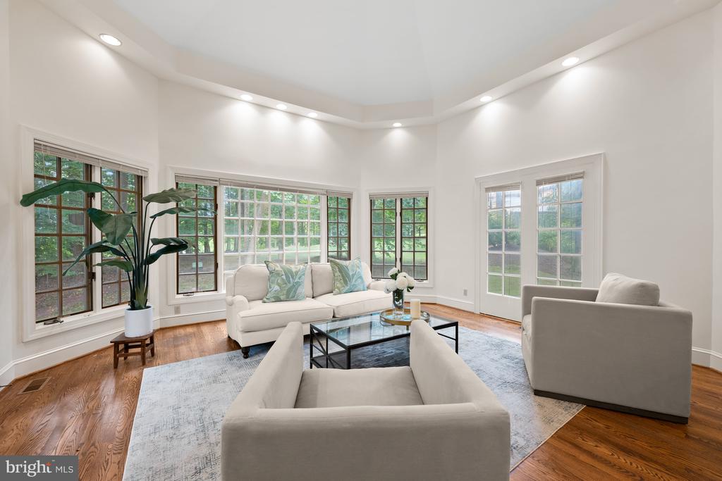 10024 Chartwell Manor Ct