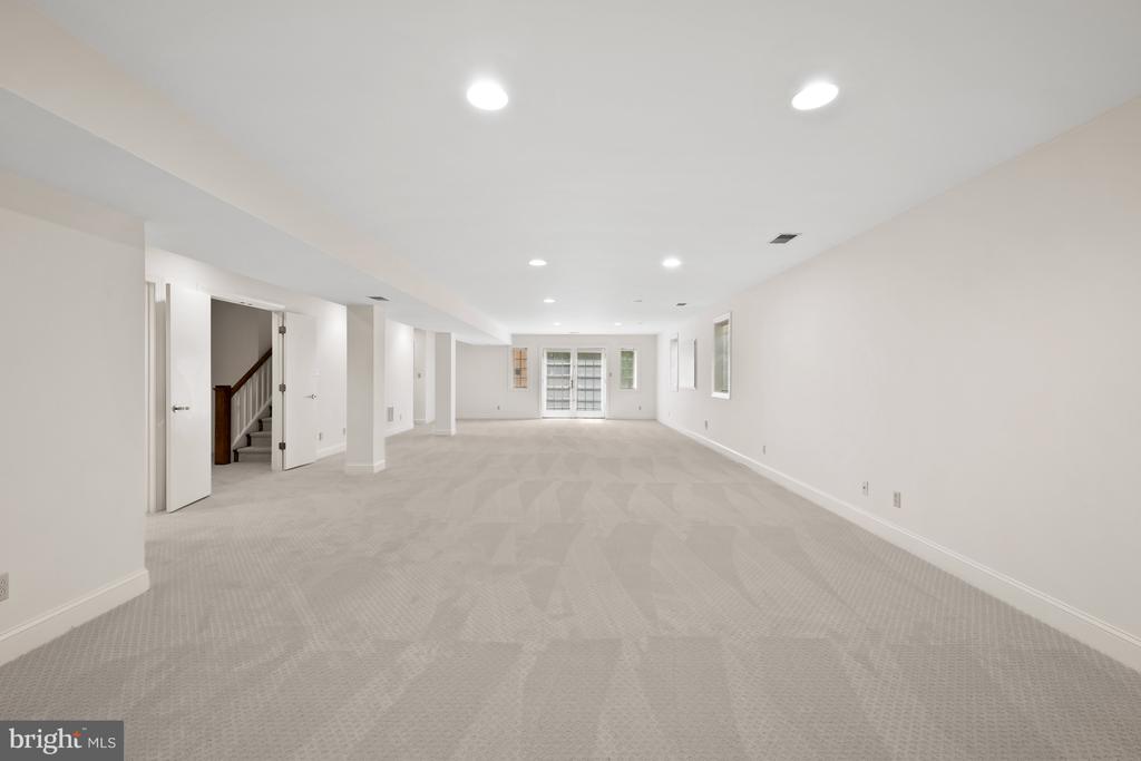 10024 Chartwell Manor Ct