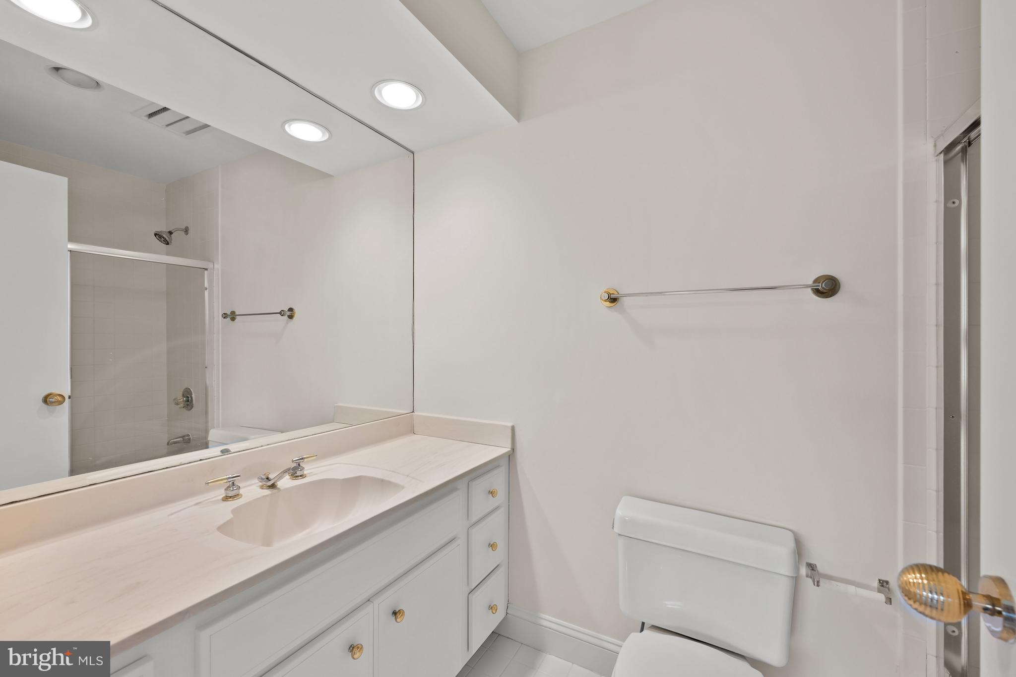 10024 Chartwell Manor Ct