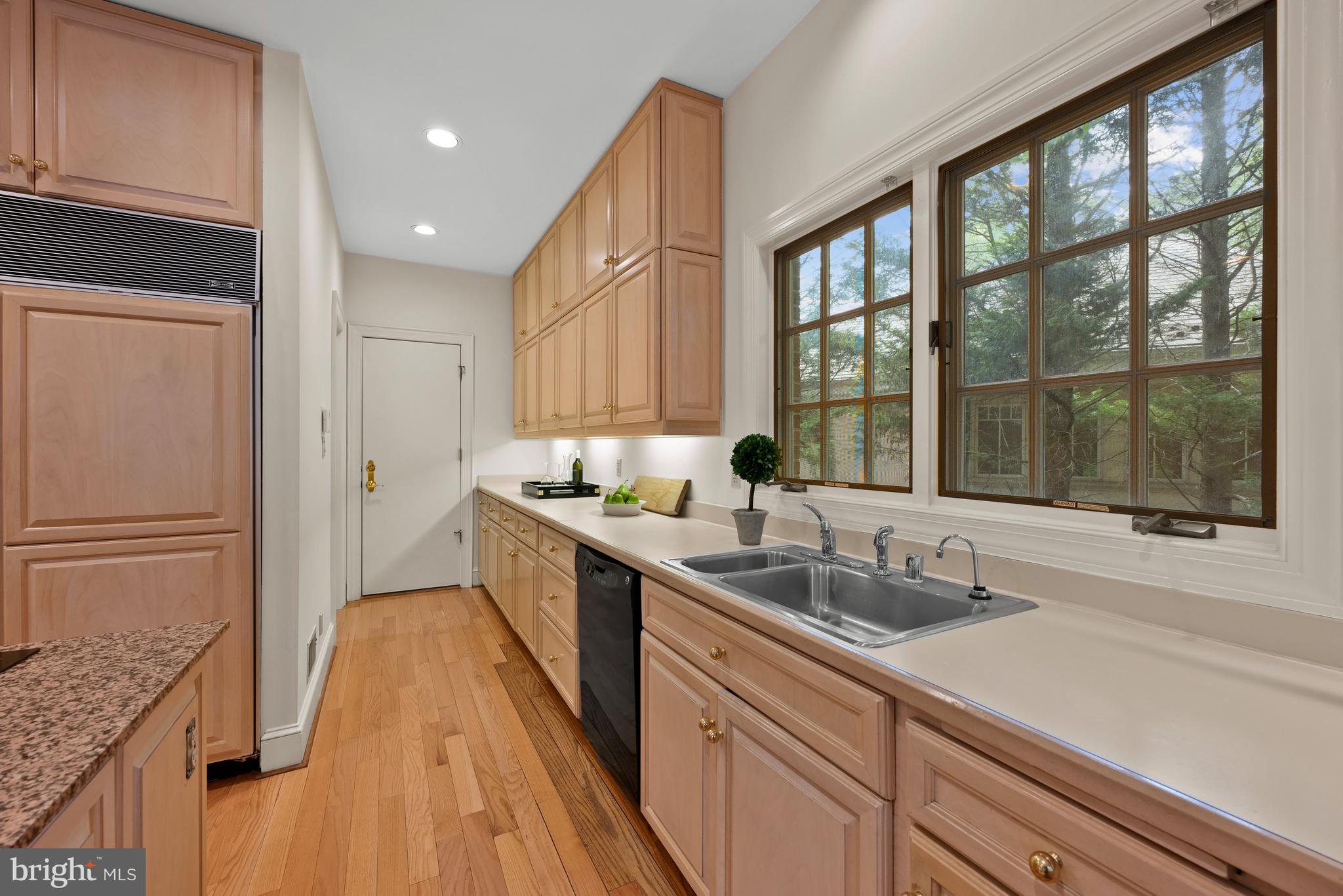 10024 Chartwell Manor Ct