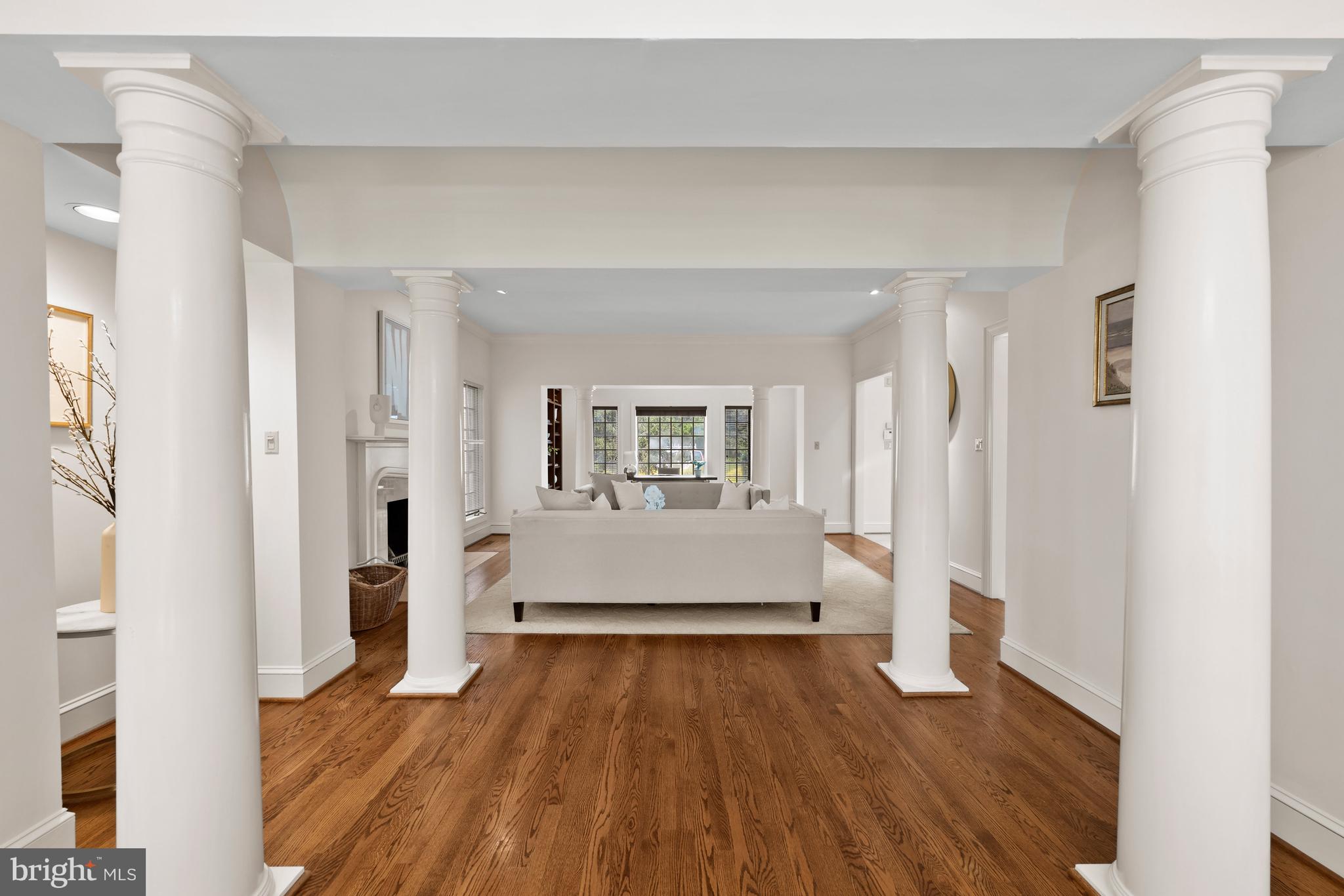 10024 Chartwell Manor Ct