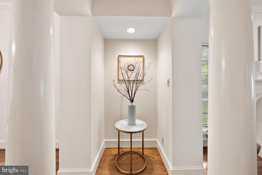10024 Chartwell Manor Ct