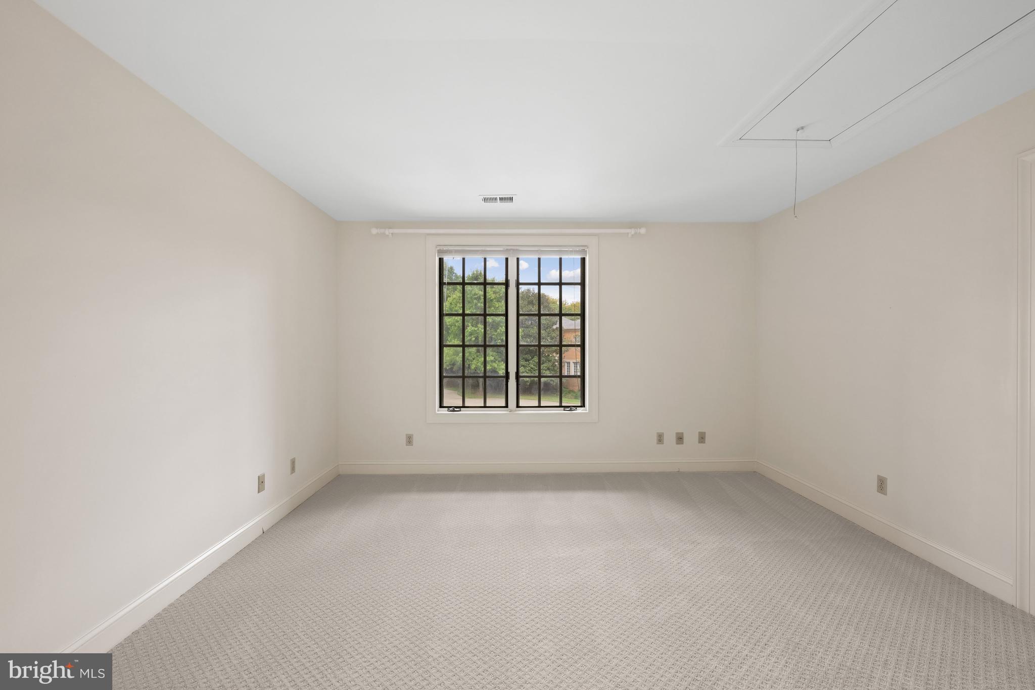 10024 Chartwell Manor Ct