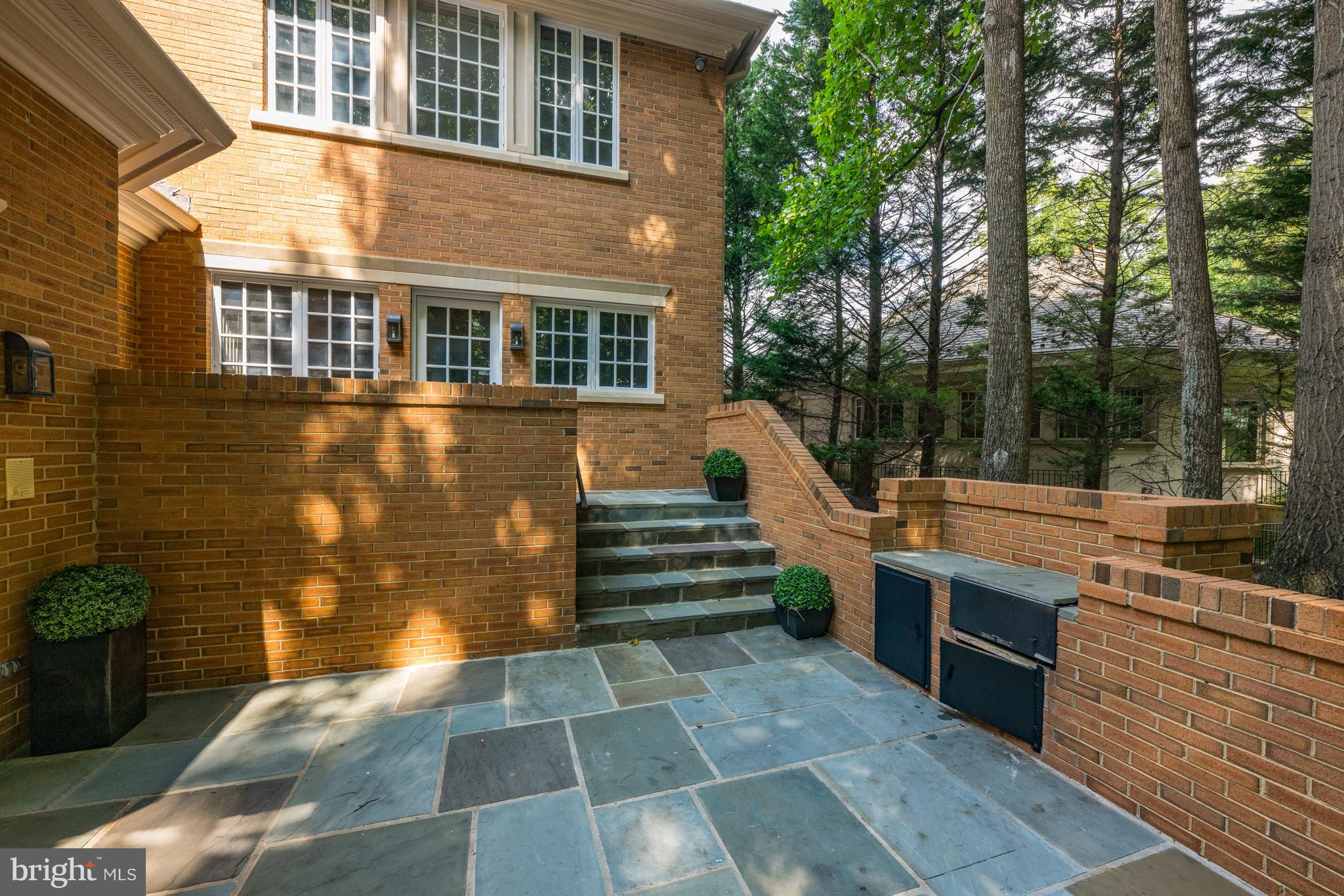 10024 Chartwell Manor Ct