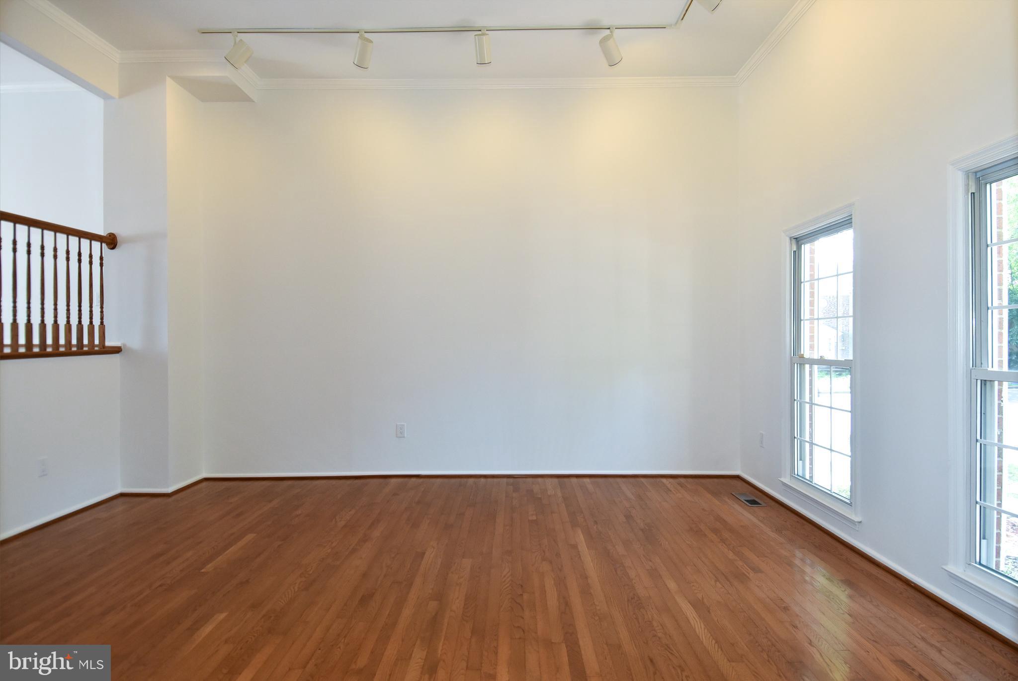 630 NORTHCLIFFE DRIVE