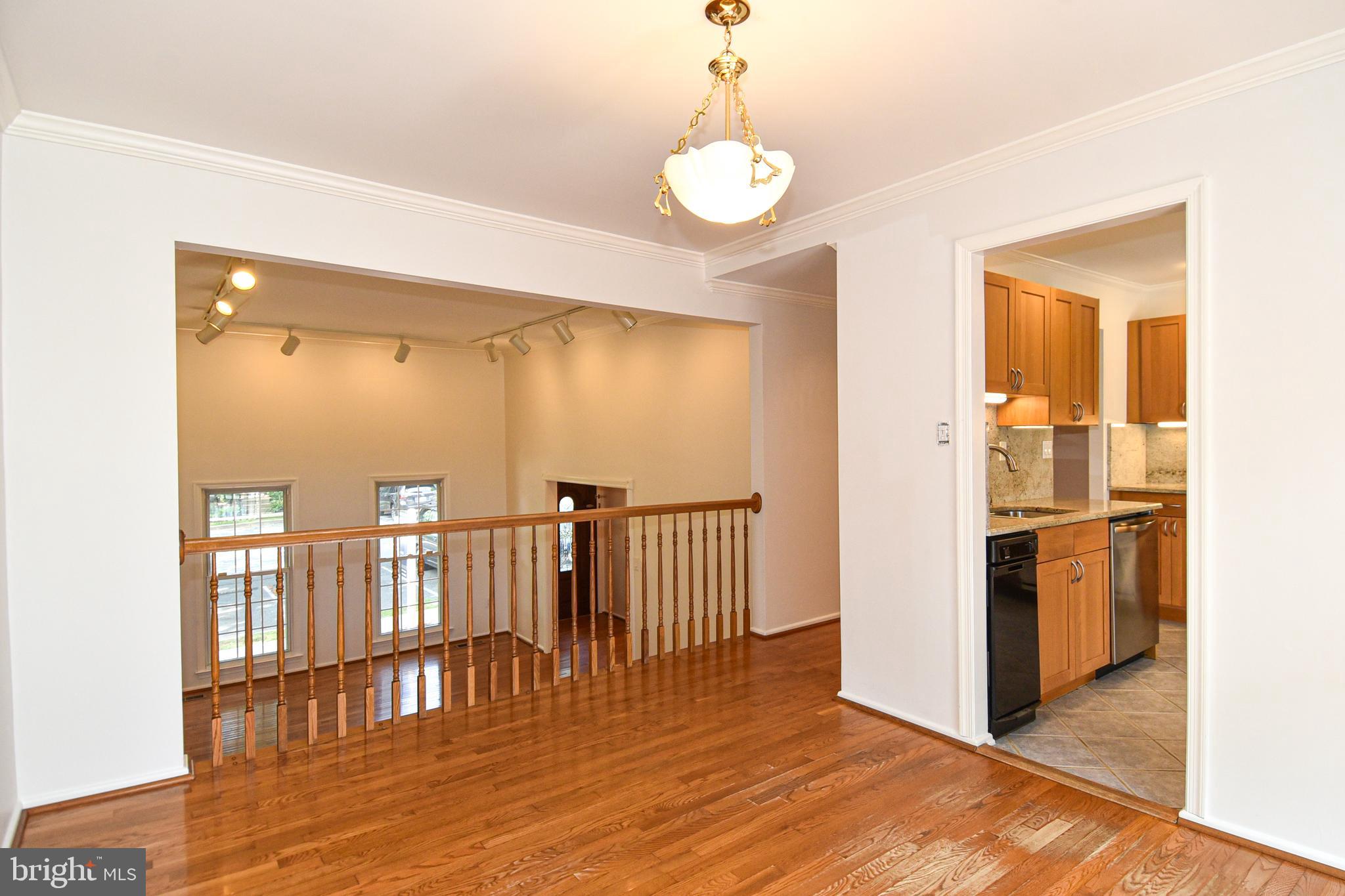 630 NORTHCLIFFE DRIVE