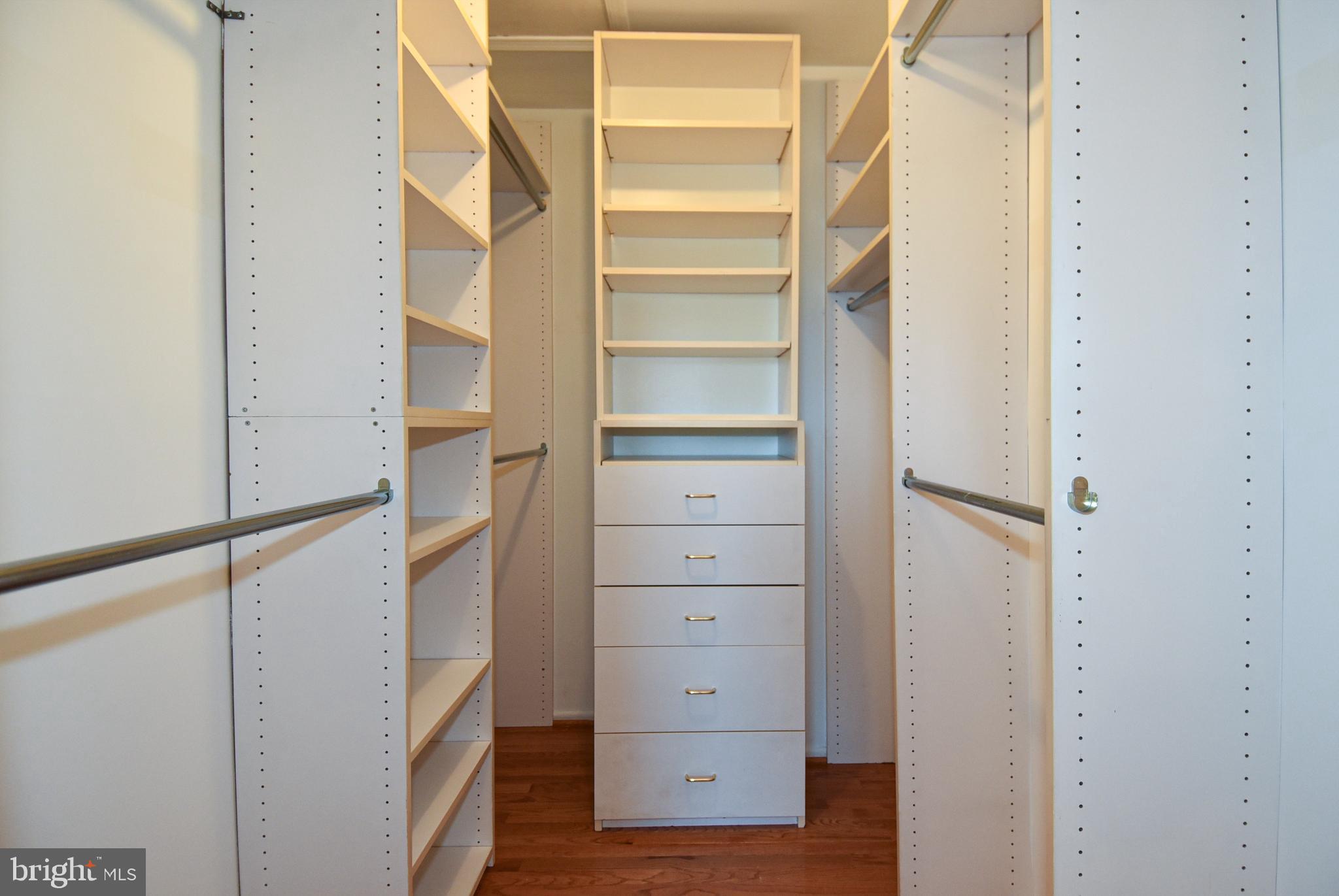 630 NORTHCLIFFE DRIVE