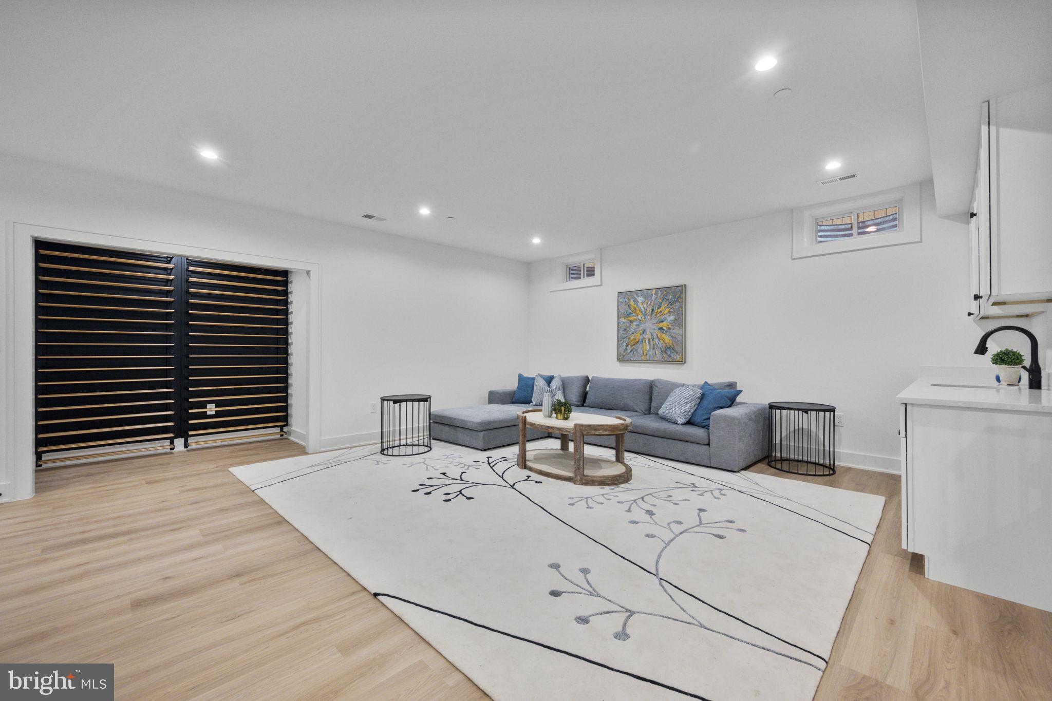 8704 SUSANNA LANE