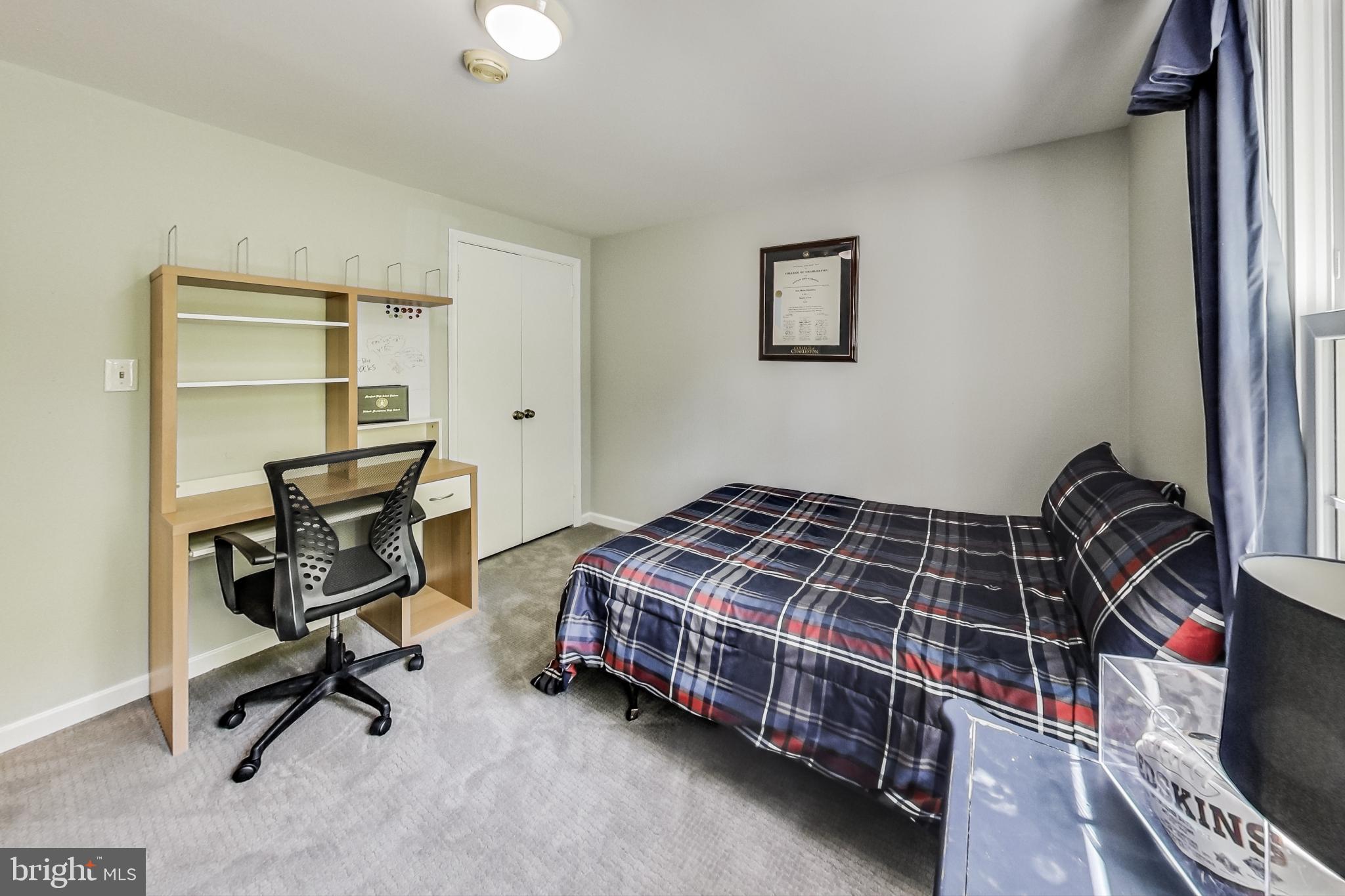 1907 S FALLSMEAD WAY