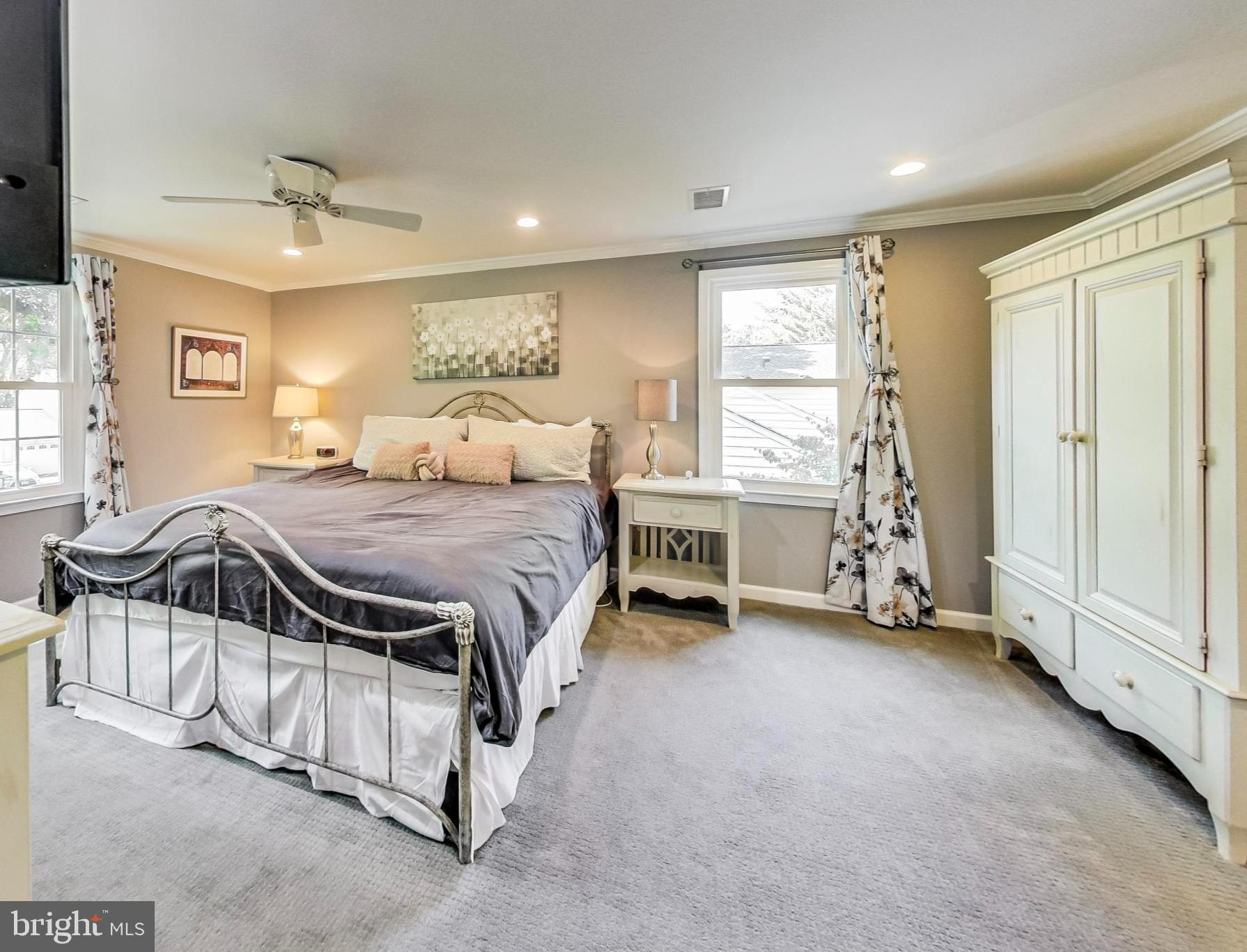 1907 S FALLSMEAD WAY