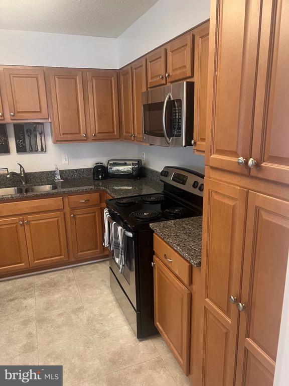 15100 INTERLACHEN DRIVE 4-211