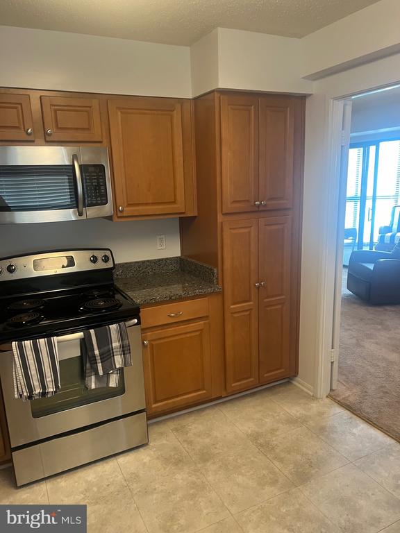 15100 INTERLACHEN DRIVE 4-211