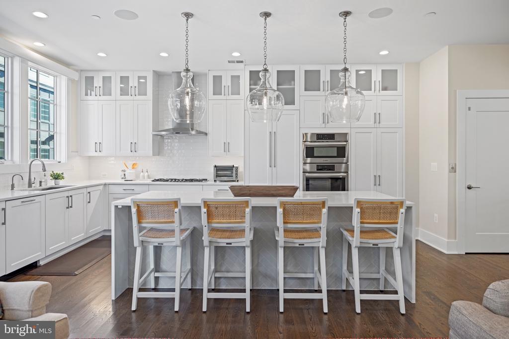 3731 CHEVY CHASE LAKE DRIVE