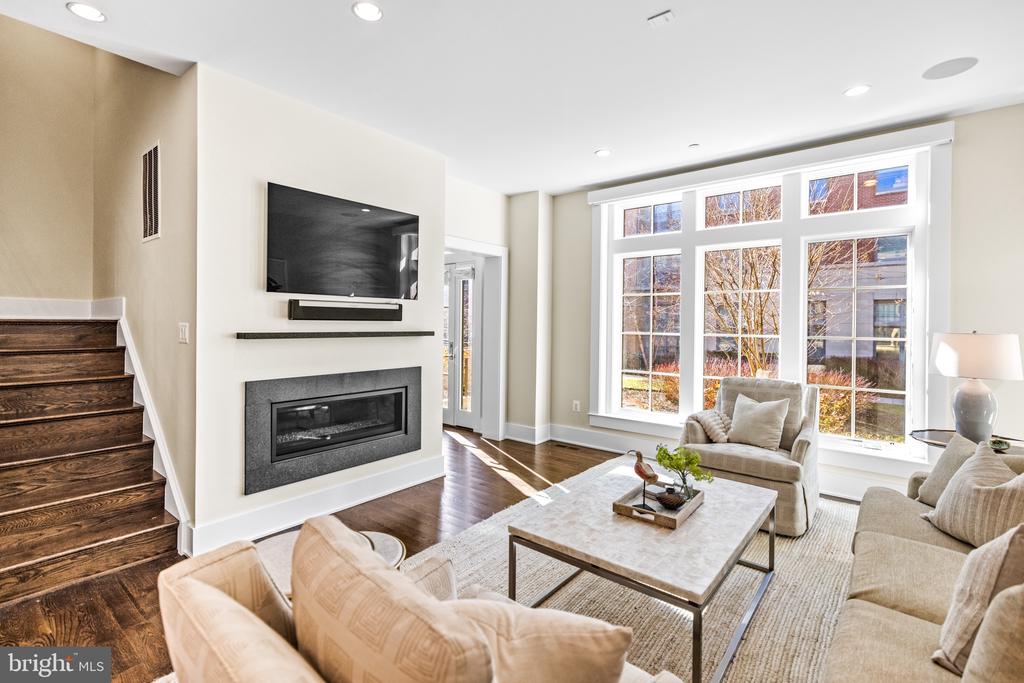 3731 CHEVY CHASE LAKE DRIVE