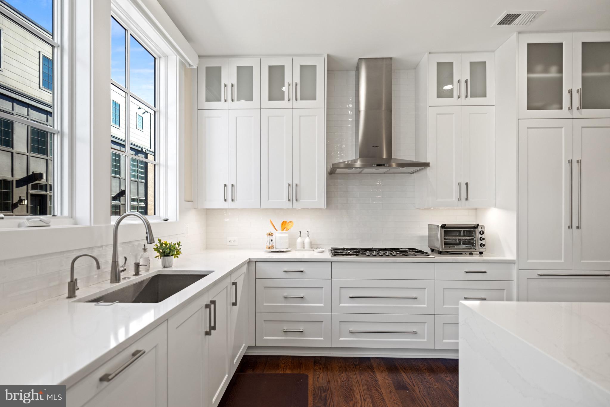 3731 CHEVY CHASE LAKE DRIVE