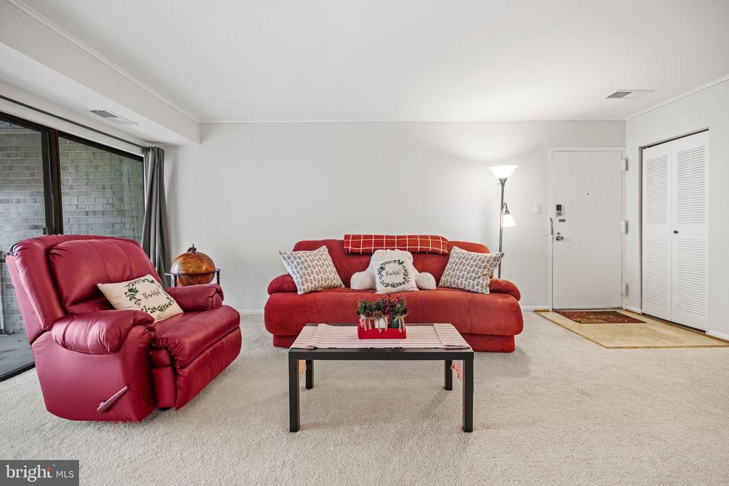 8 MONROE STREET 301