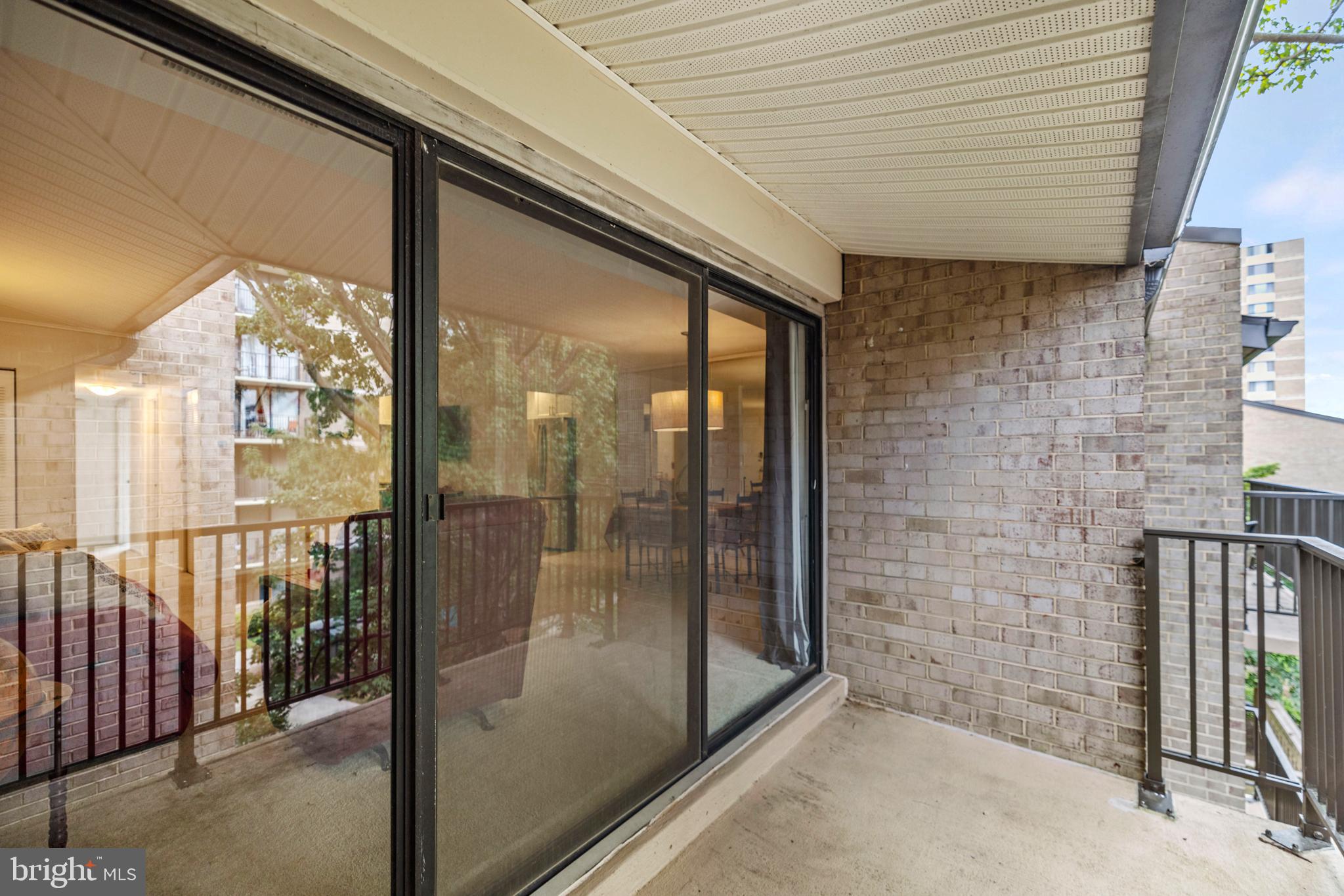 8 MONROE STREET 301