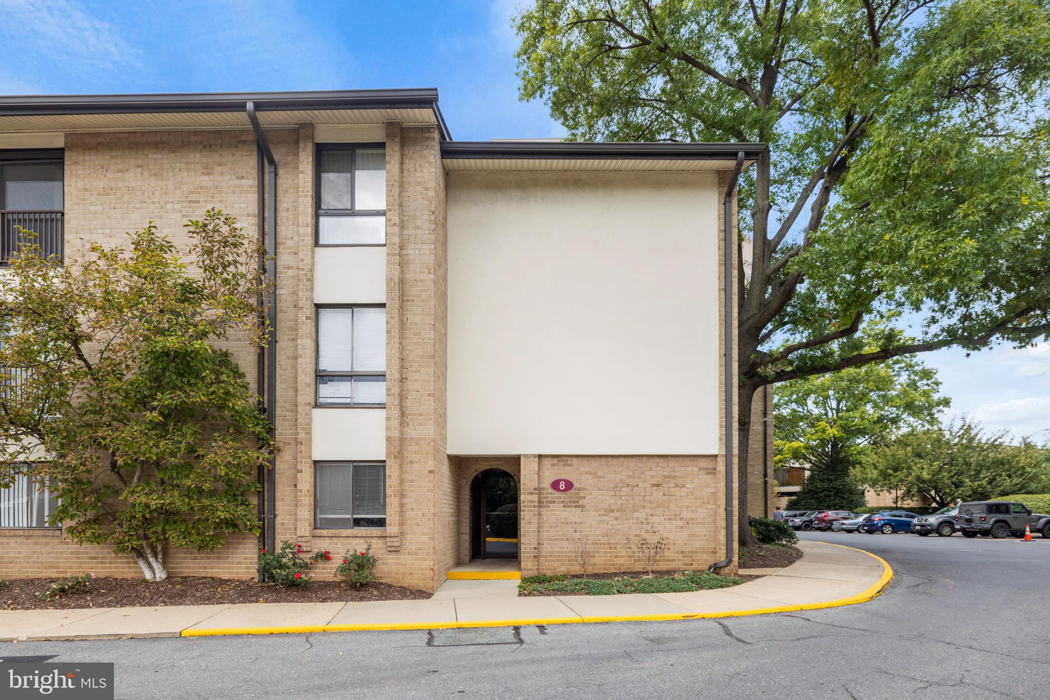 8 MONROE STREET 301