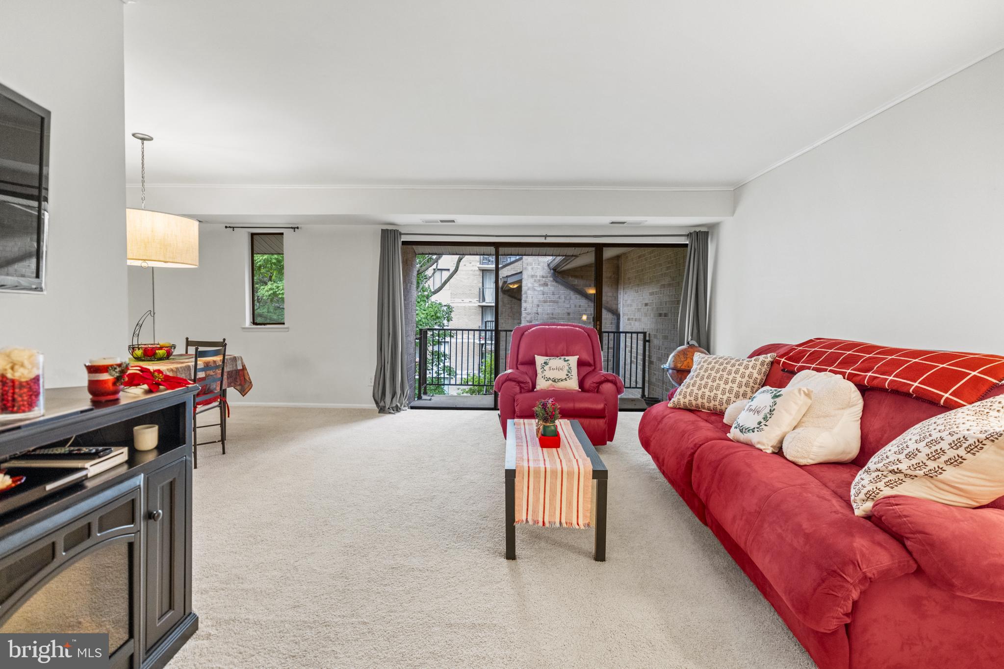 8 MONROE STREET 301