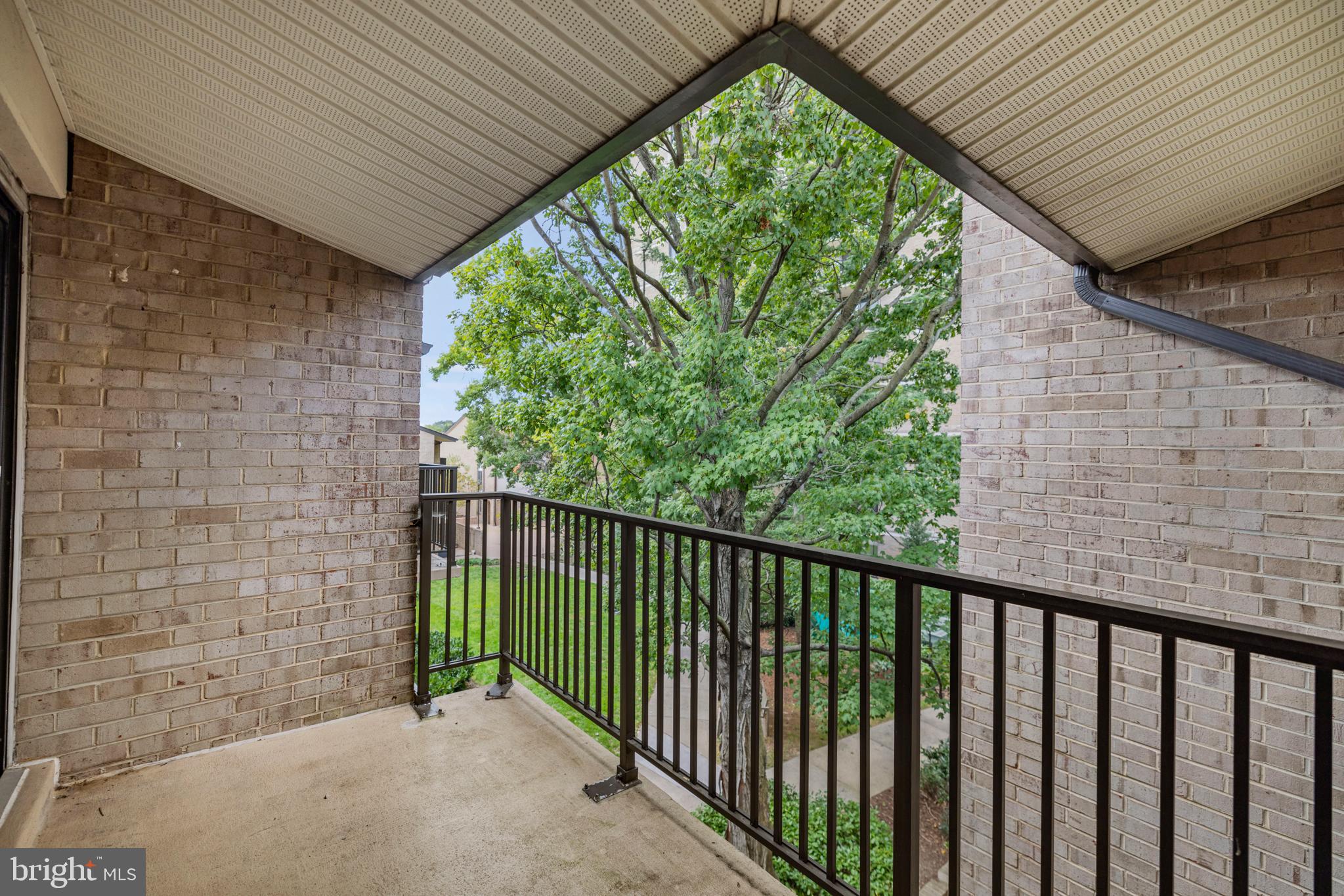 8 MONROE STREET 301