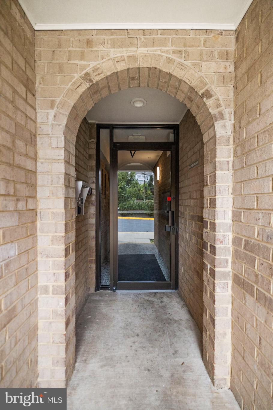 8 MONROE STREET 301