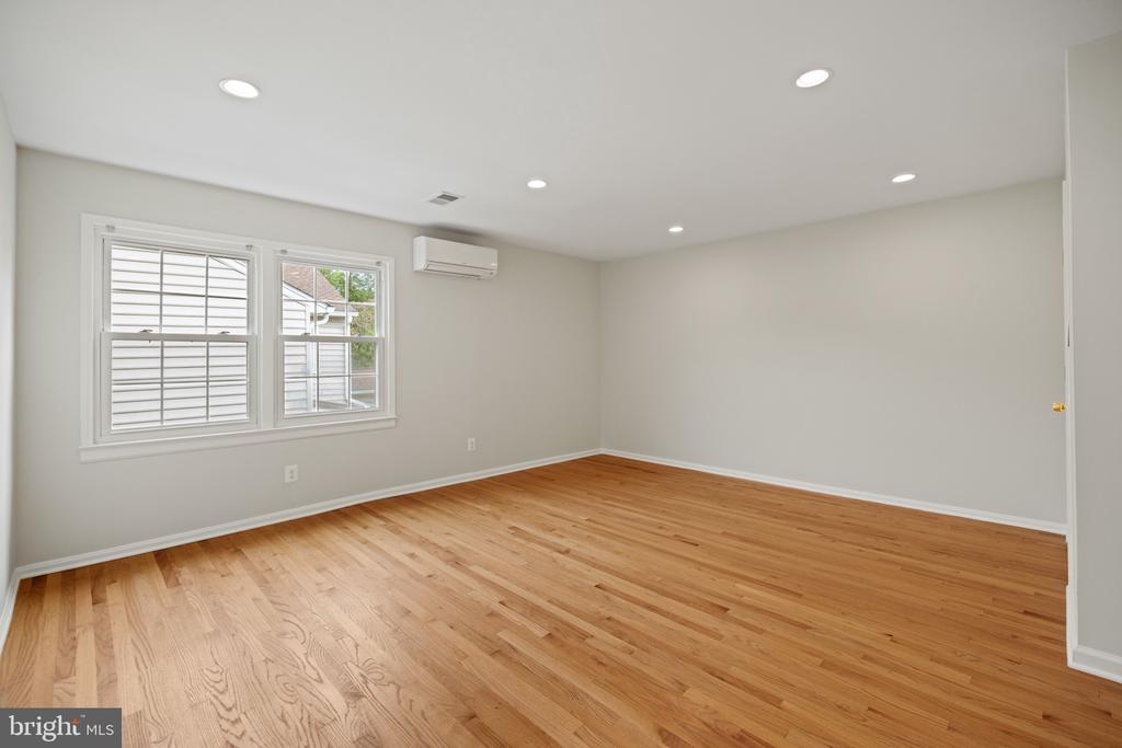 5312 ALTA VISTA ROAD