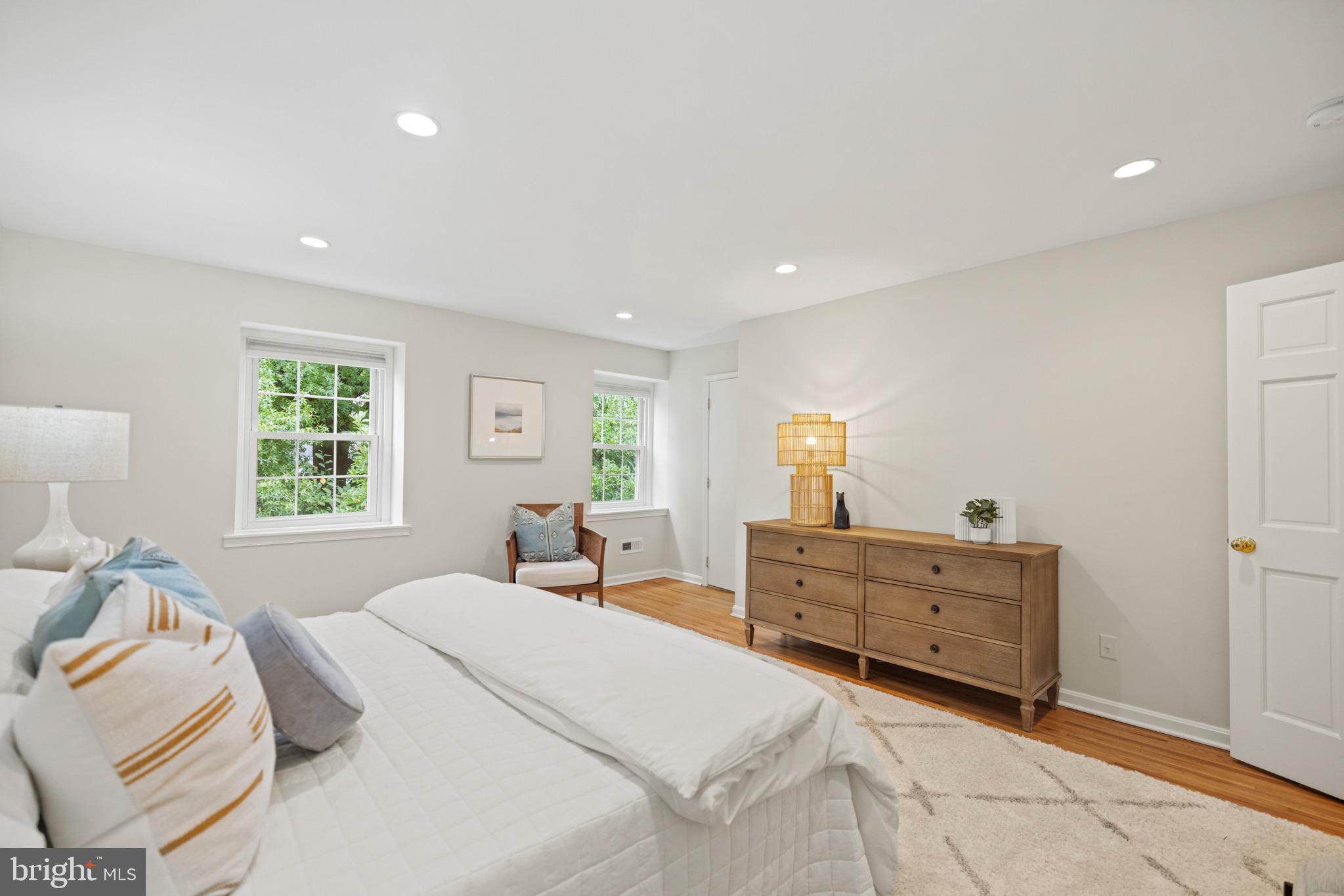 5312 ALTA VISTA ROAD