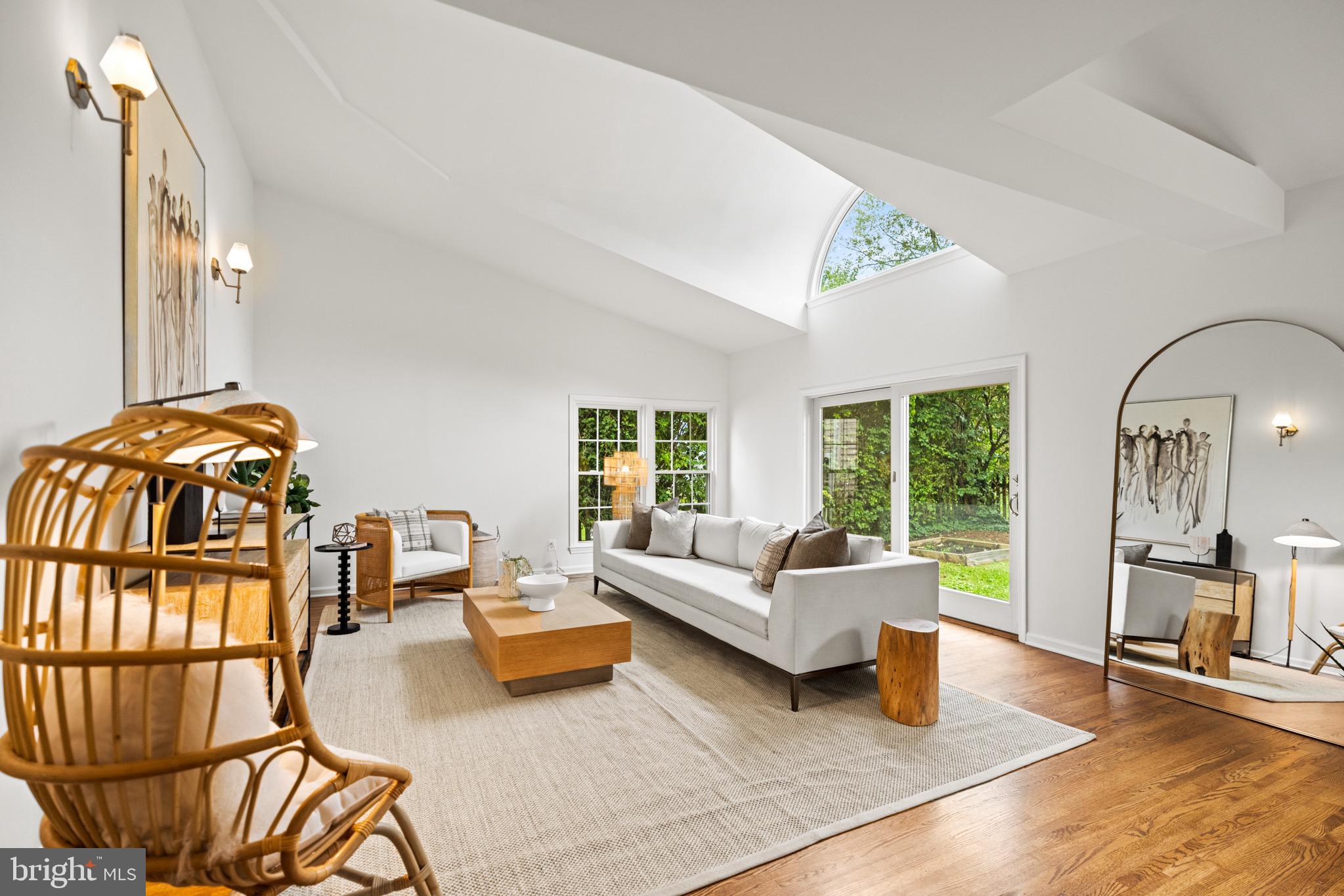 5312 ALTA VISTA ROAD