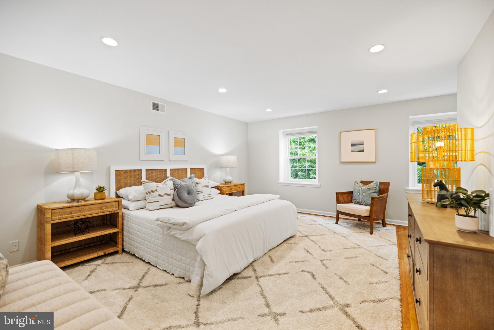 5312 ALTA VISTA ROAD