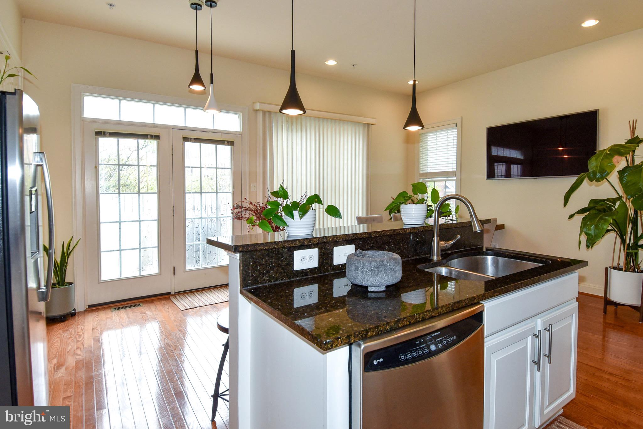 529 CEDAR SPRING STREET