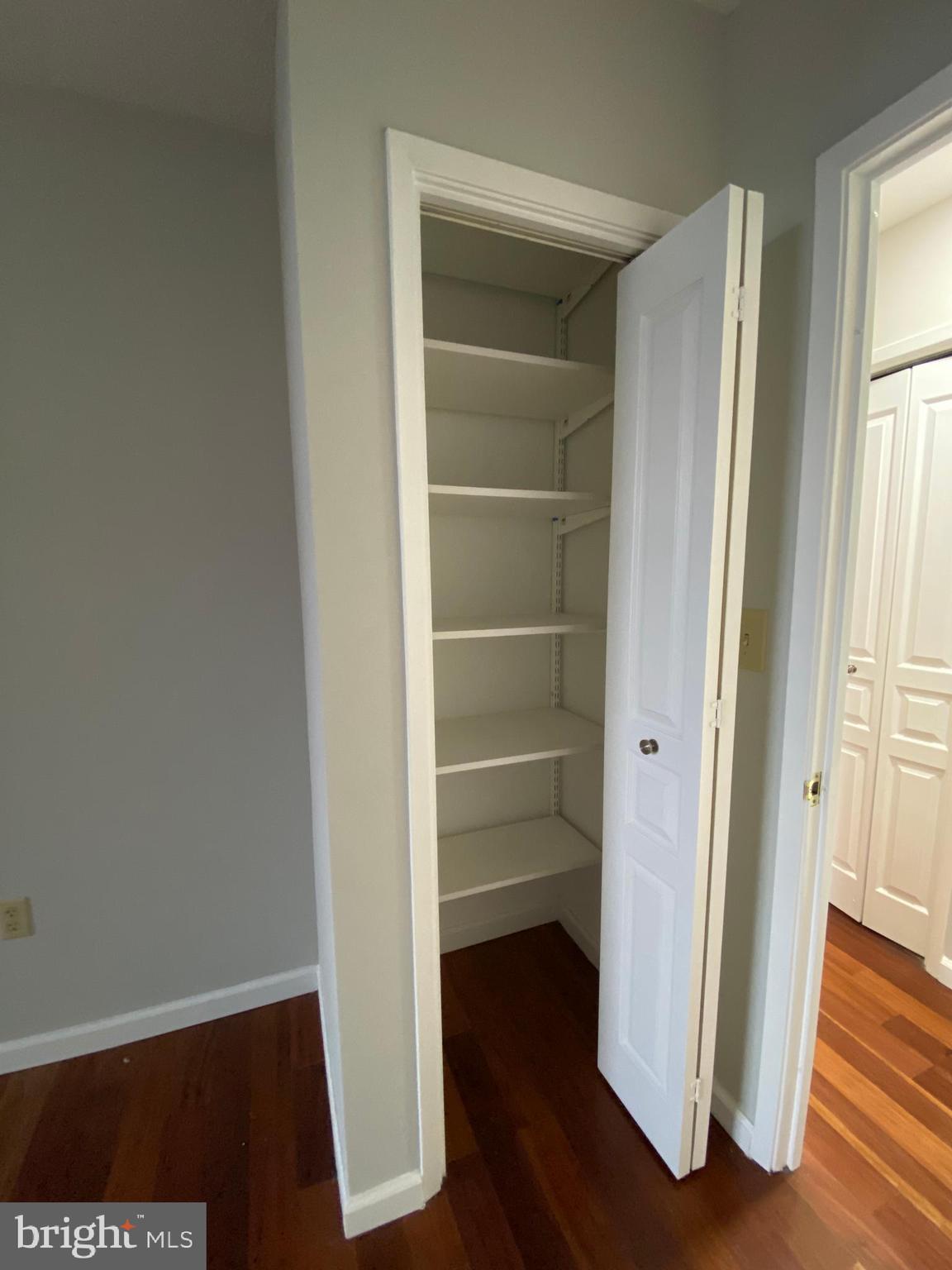 7111 WOODMONT AVE #413