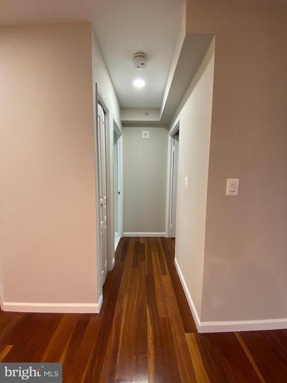 7111 WOODMONT AVE #413