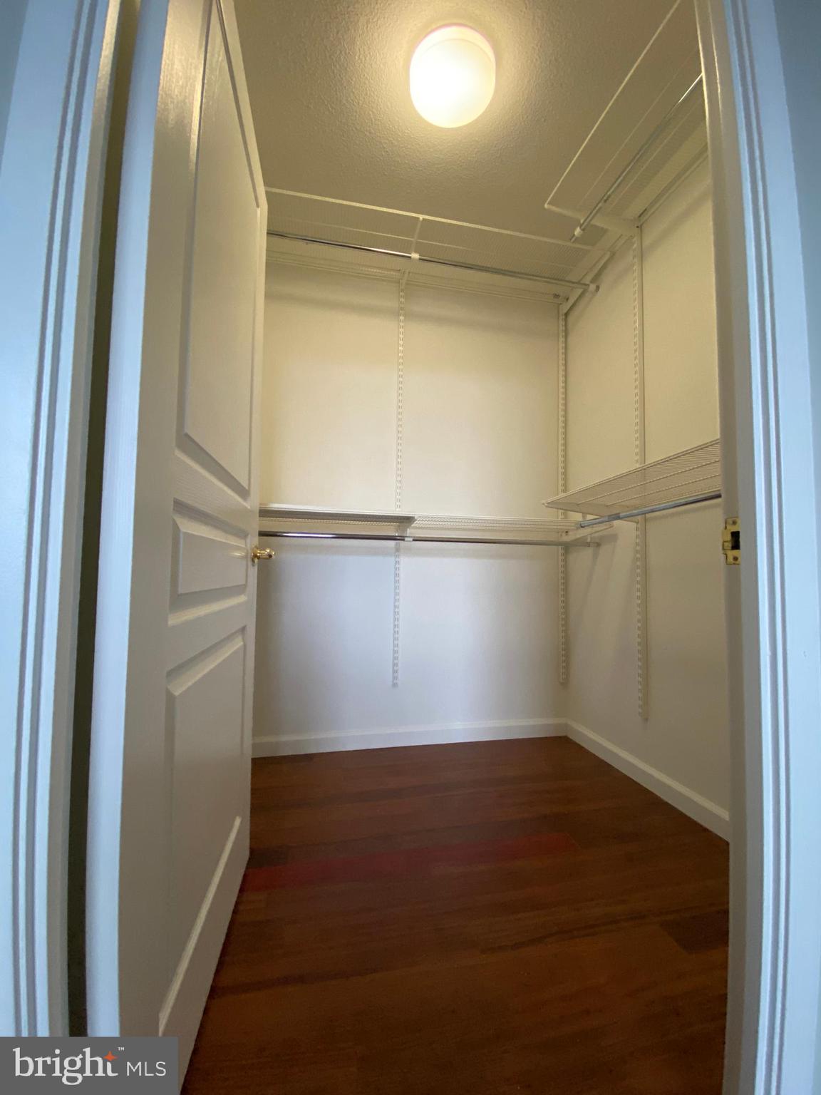 7111 WOODMONT AVE #413