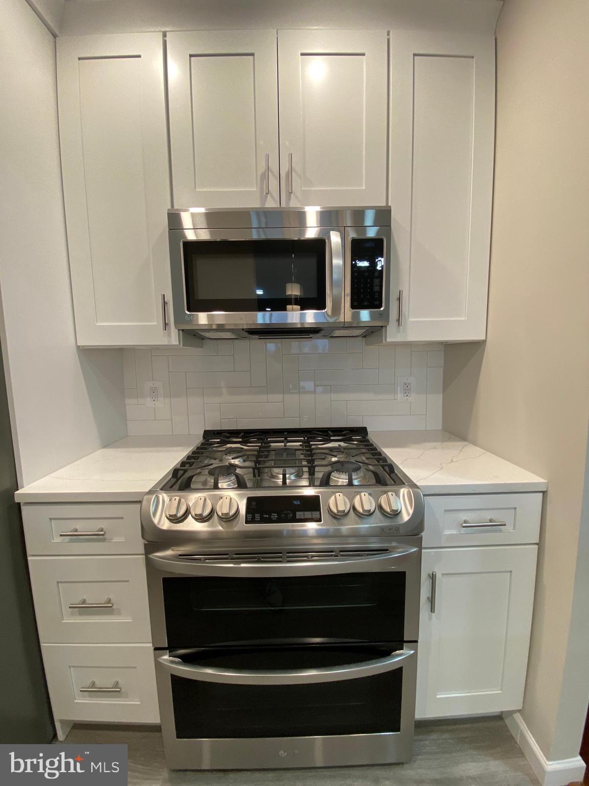 7111 WOODMONT AVE #413