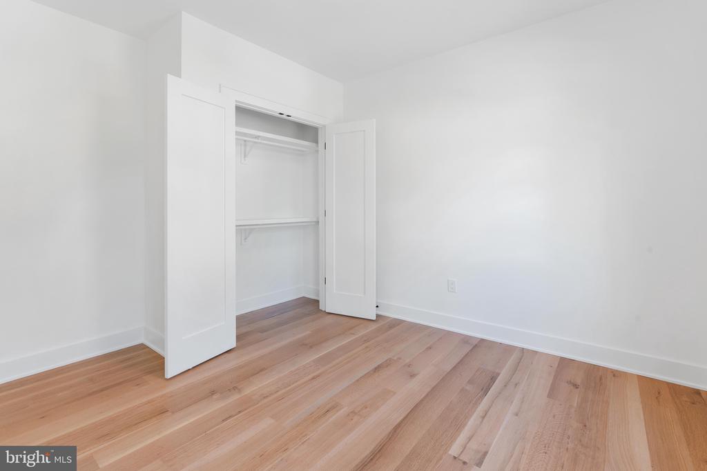 4508 DELMONT LANE