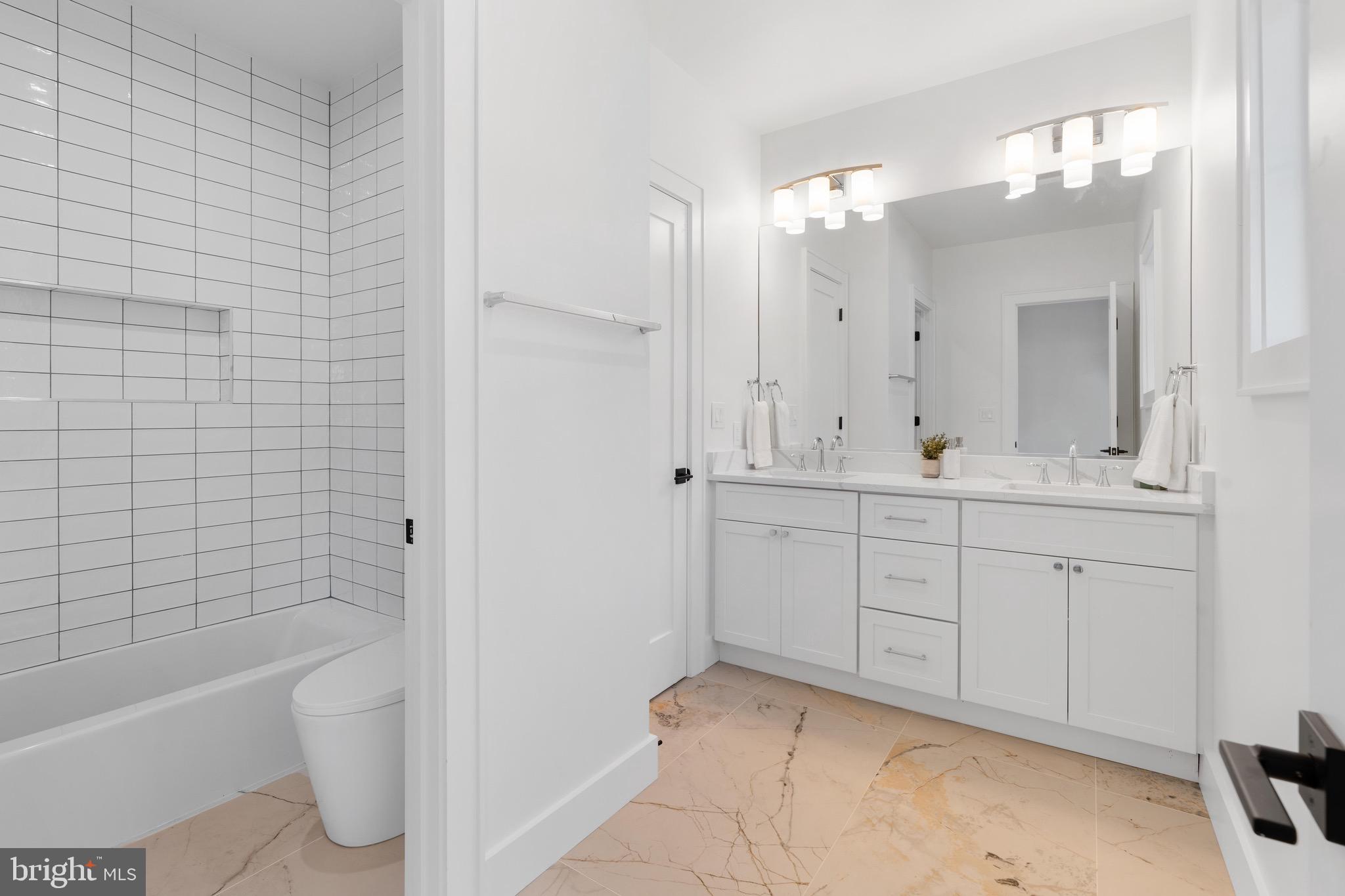 4508 DELMONT LANE